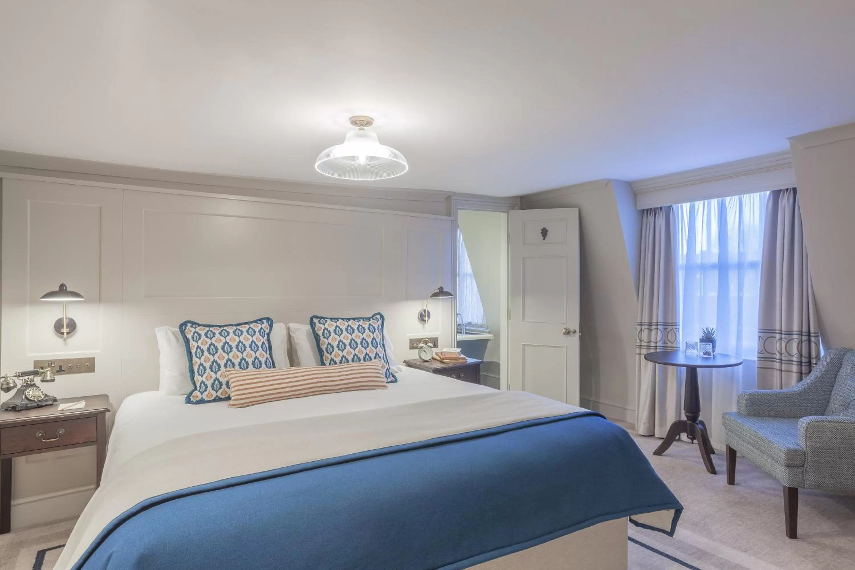 Georgian Deluxe in Richmond Hill Hotel