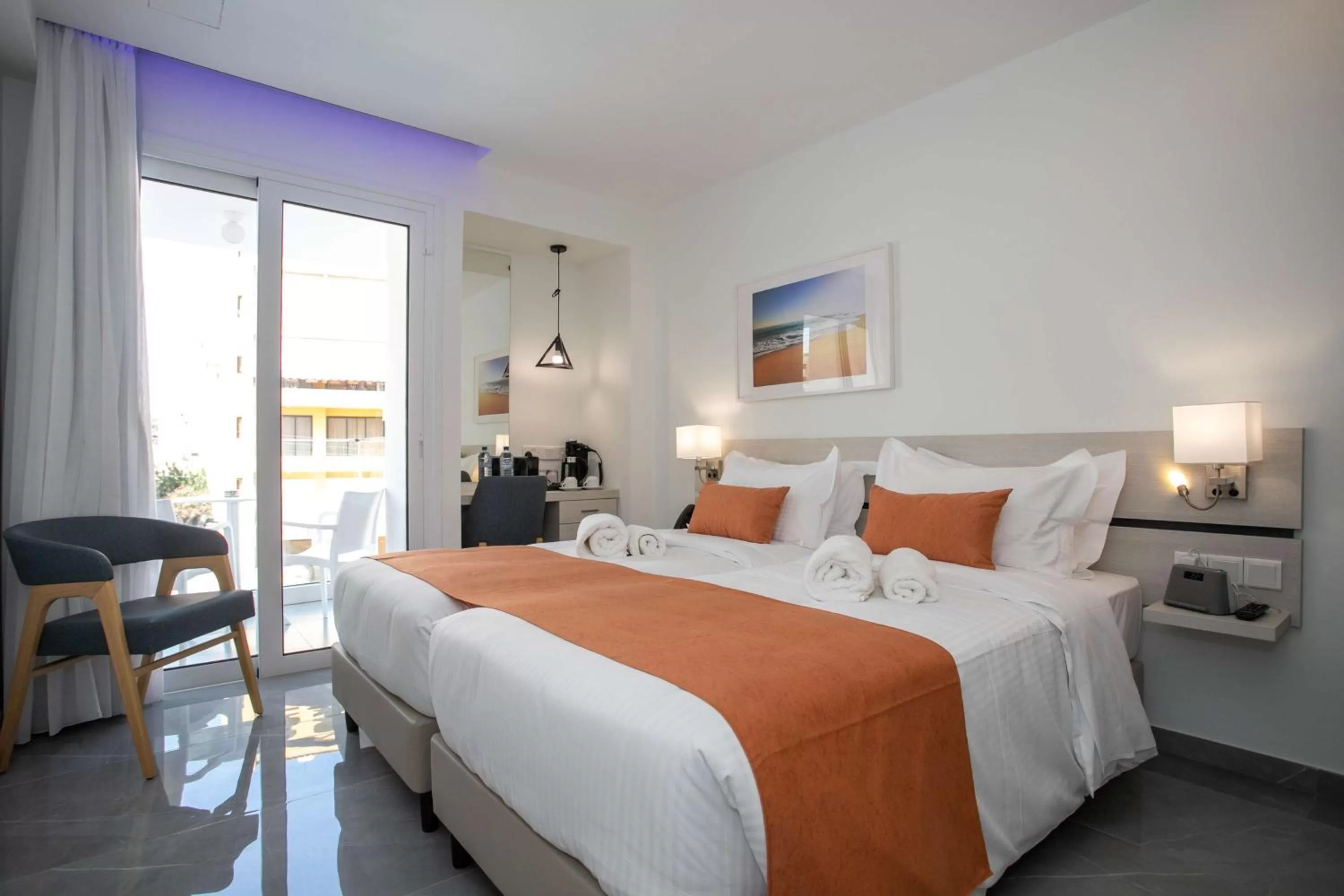 Double Room with Two Single Beds - Non-Smoking in Best Western Plus Larco Hotel