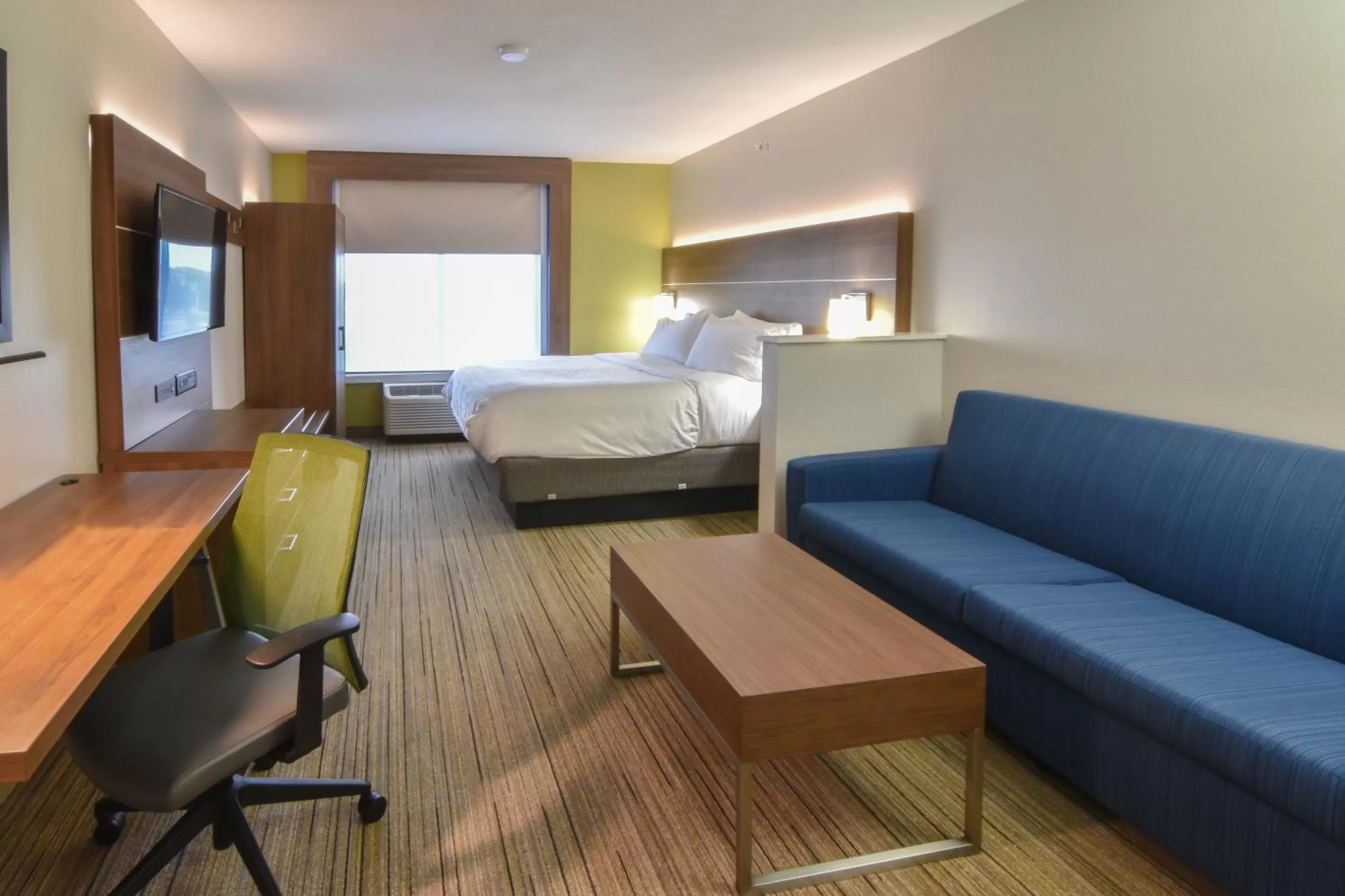 Suite - Hearing Accessible - Non-Smoking in Holiday Inn Express & Suites - Indianapolis Northwest by IHG