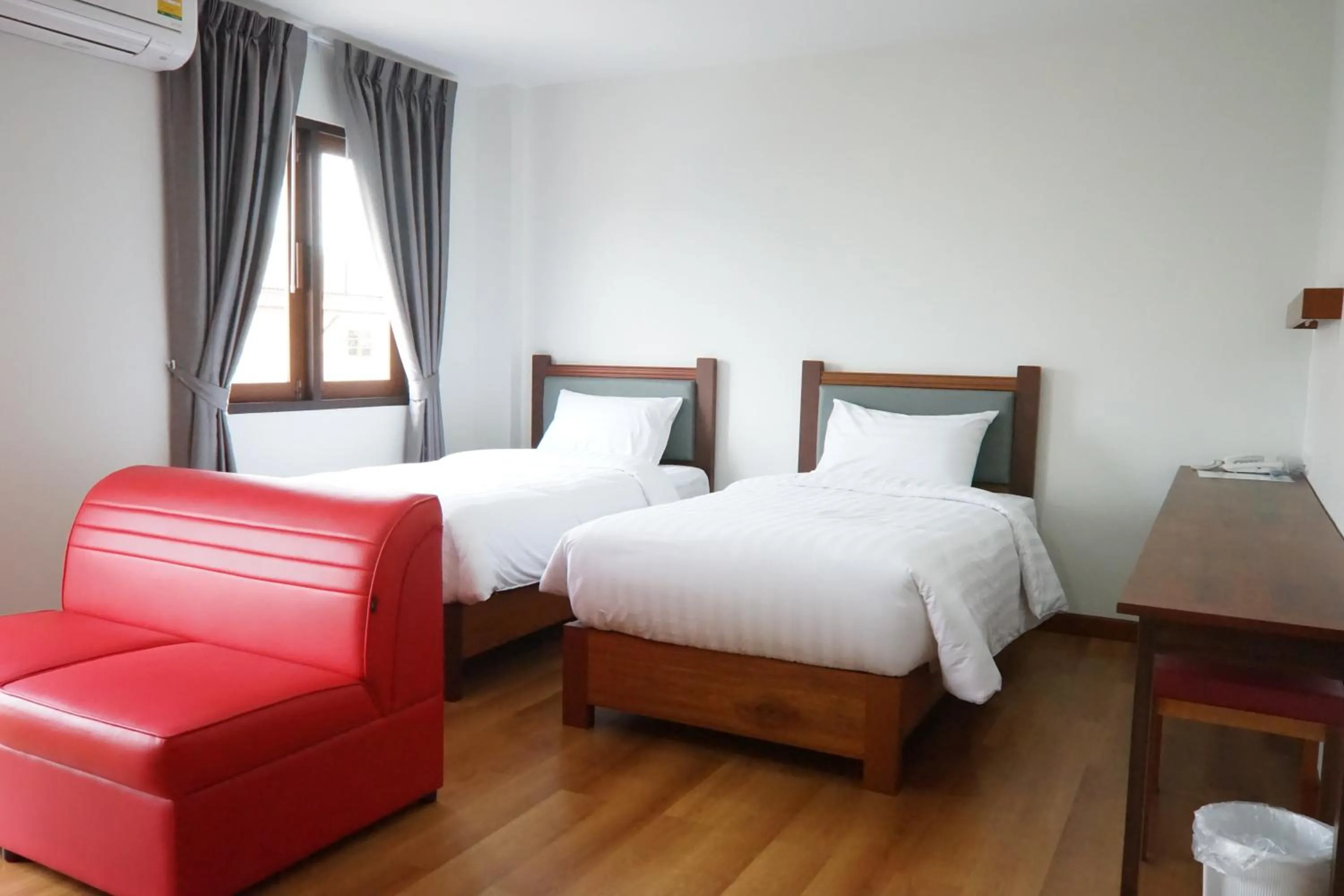 Deluxe Twin Room in Tai-Shan Suites
