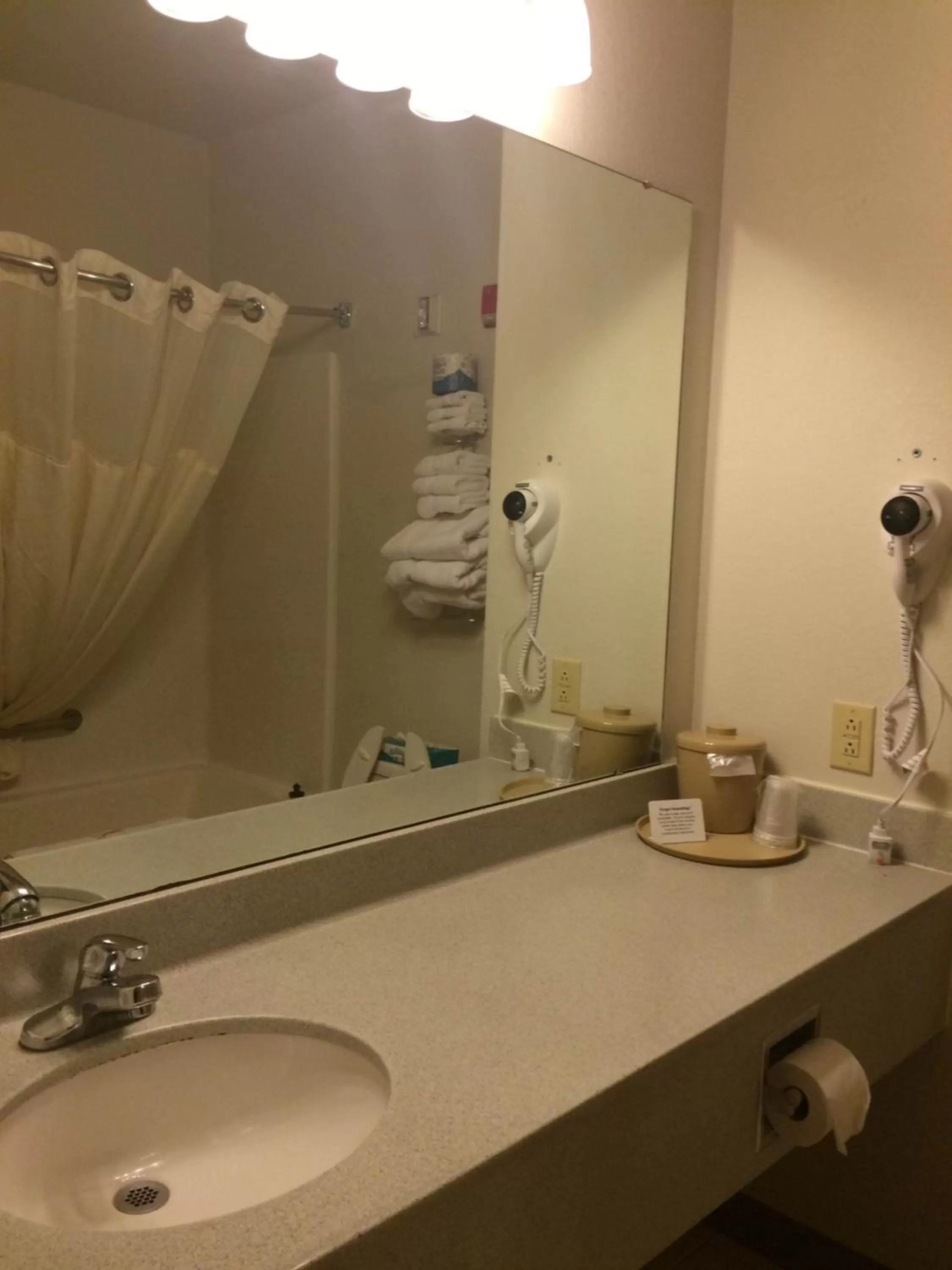 King Studio Suite - Non-Smoking in Baymont by Wyndham Lawrenceburg