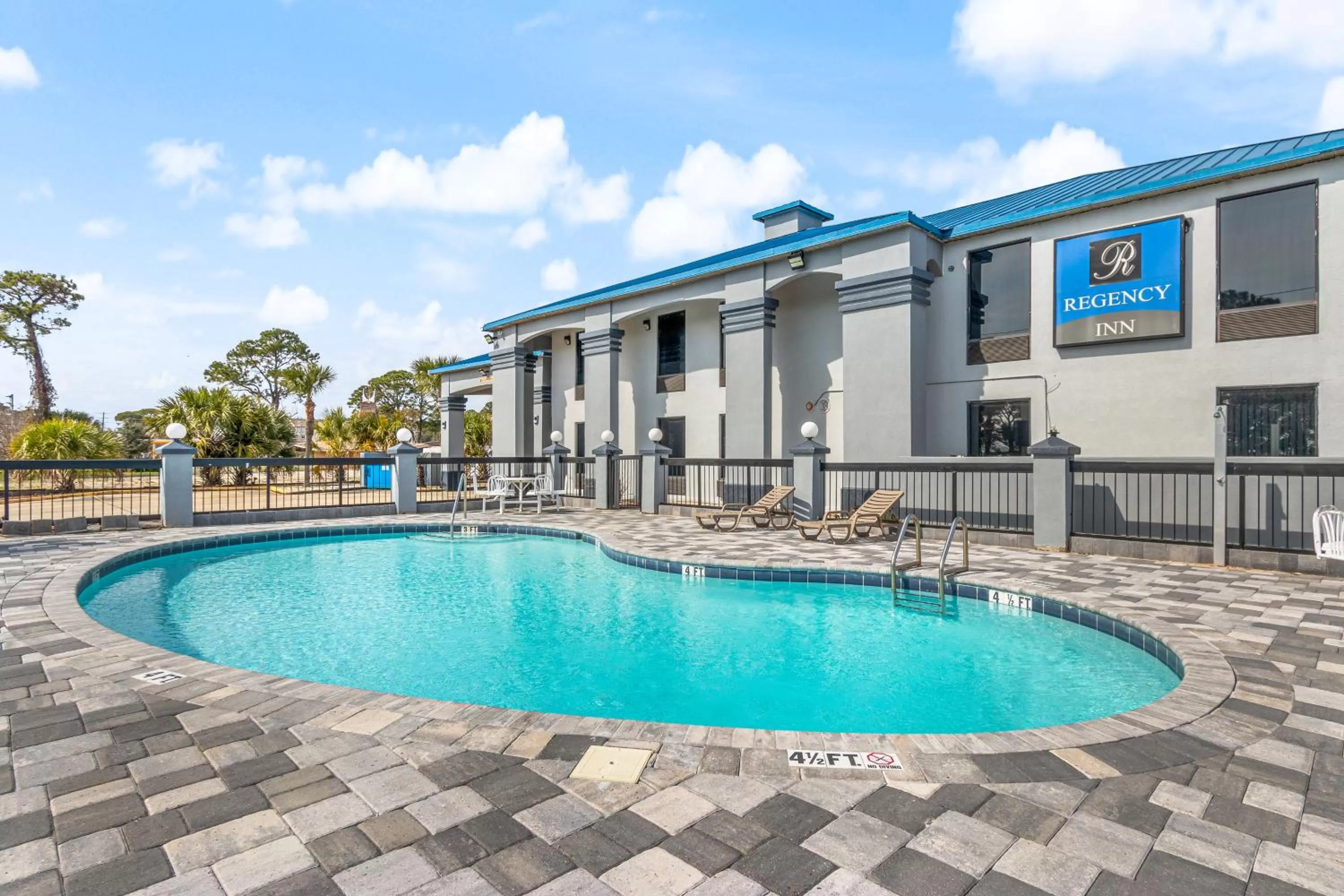 Regency Inn Near Boardwalk & Hurlburt Field