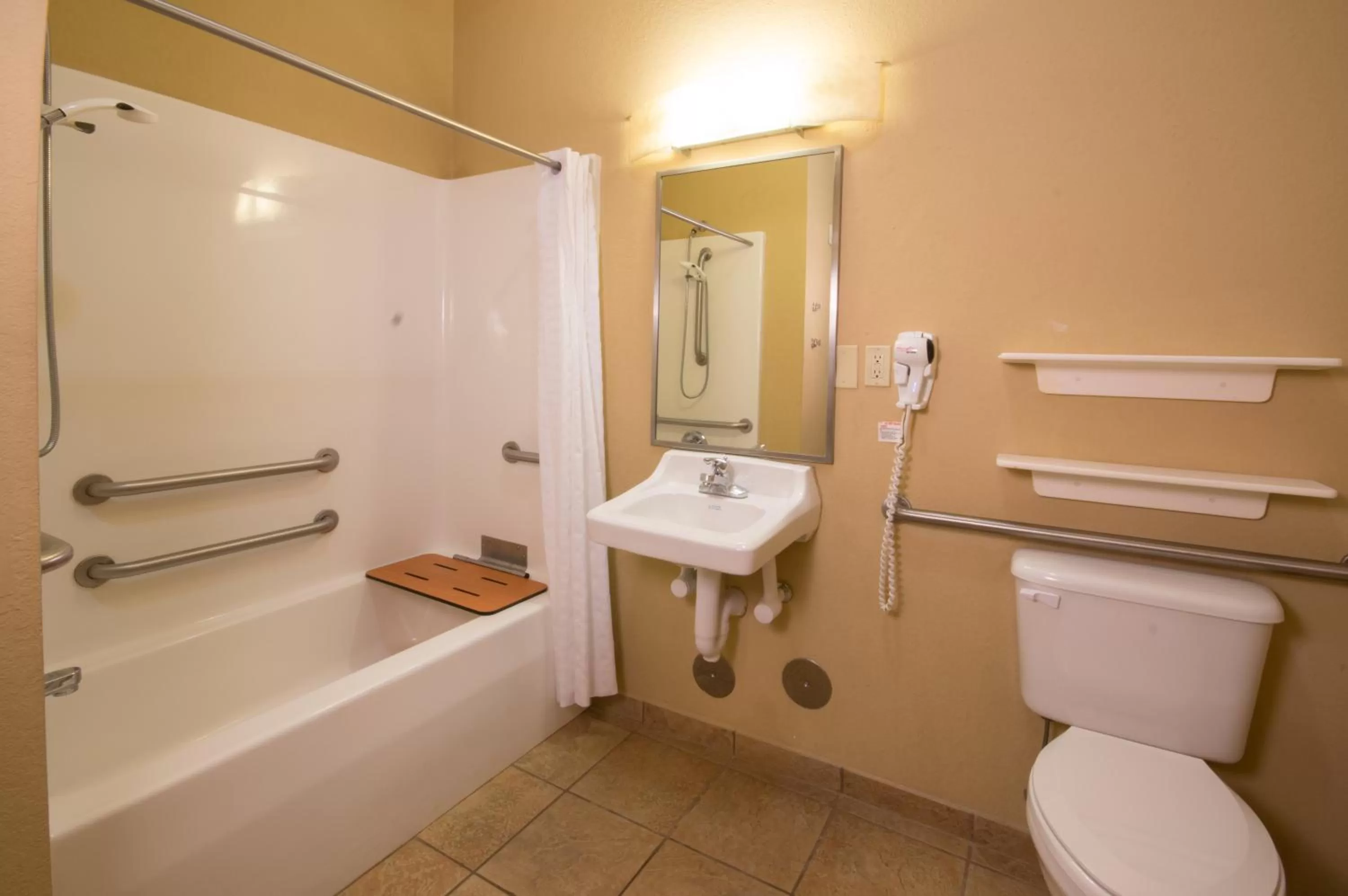 Queen Room - Mobility/Hearing Access - Non-Smoking  in Candlewood Suites Alabaster by IHG