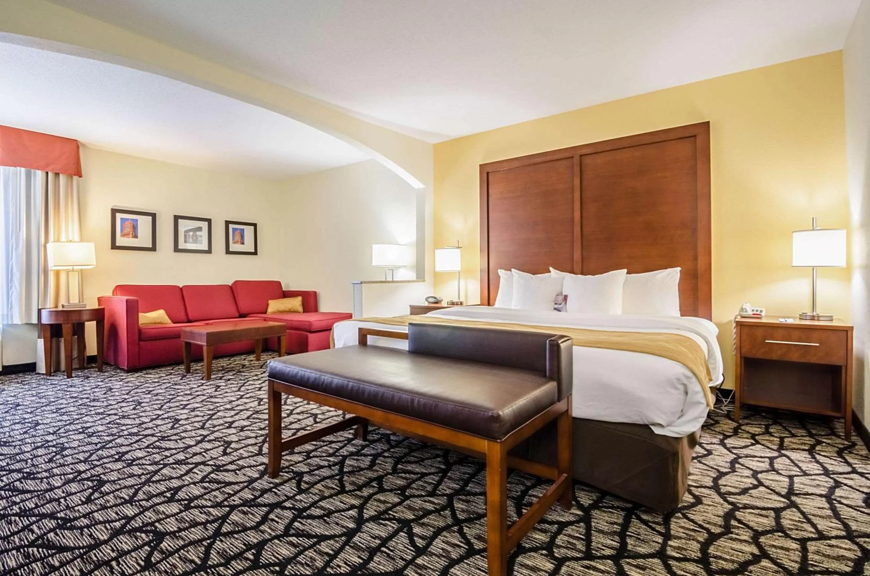 King Suite in Comfort Suites Innsbrook - Short Pump