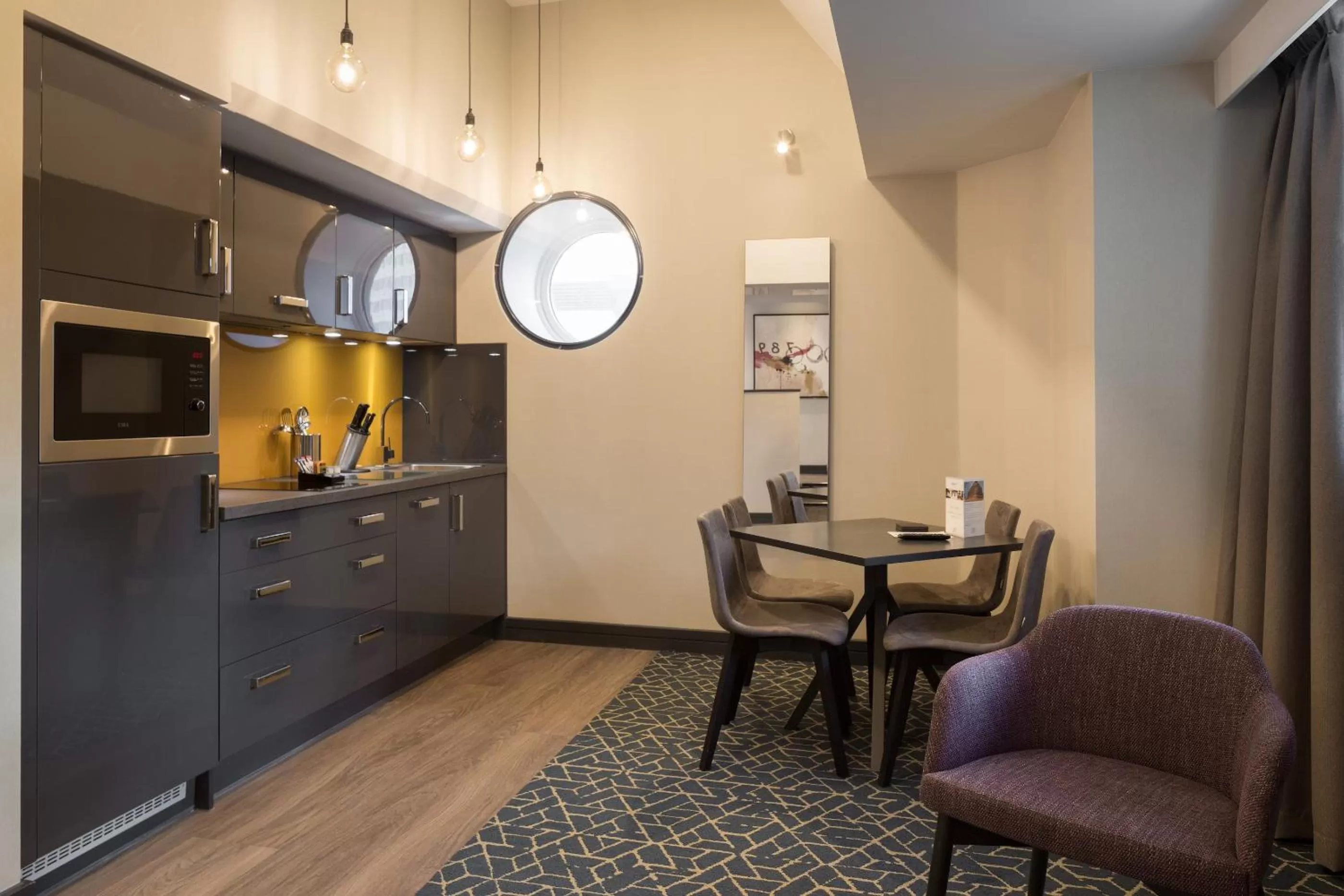 Guinea Suite in Roomzzz Manchester Victoria