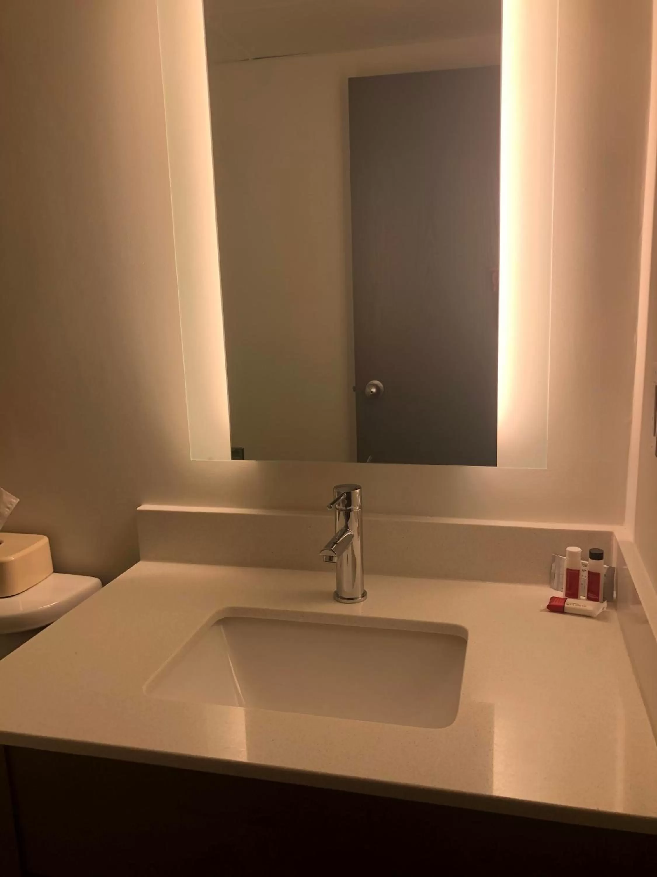 Double Room with Two Double Beds - Non-Smoking in Super 8 by Wyndham Manchester Airport