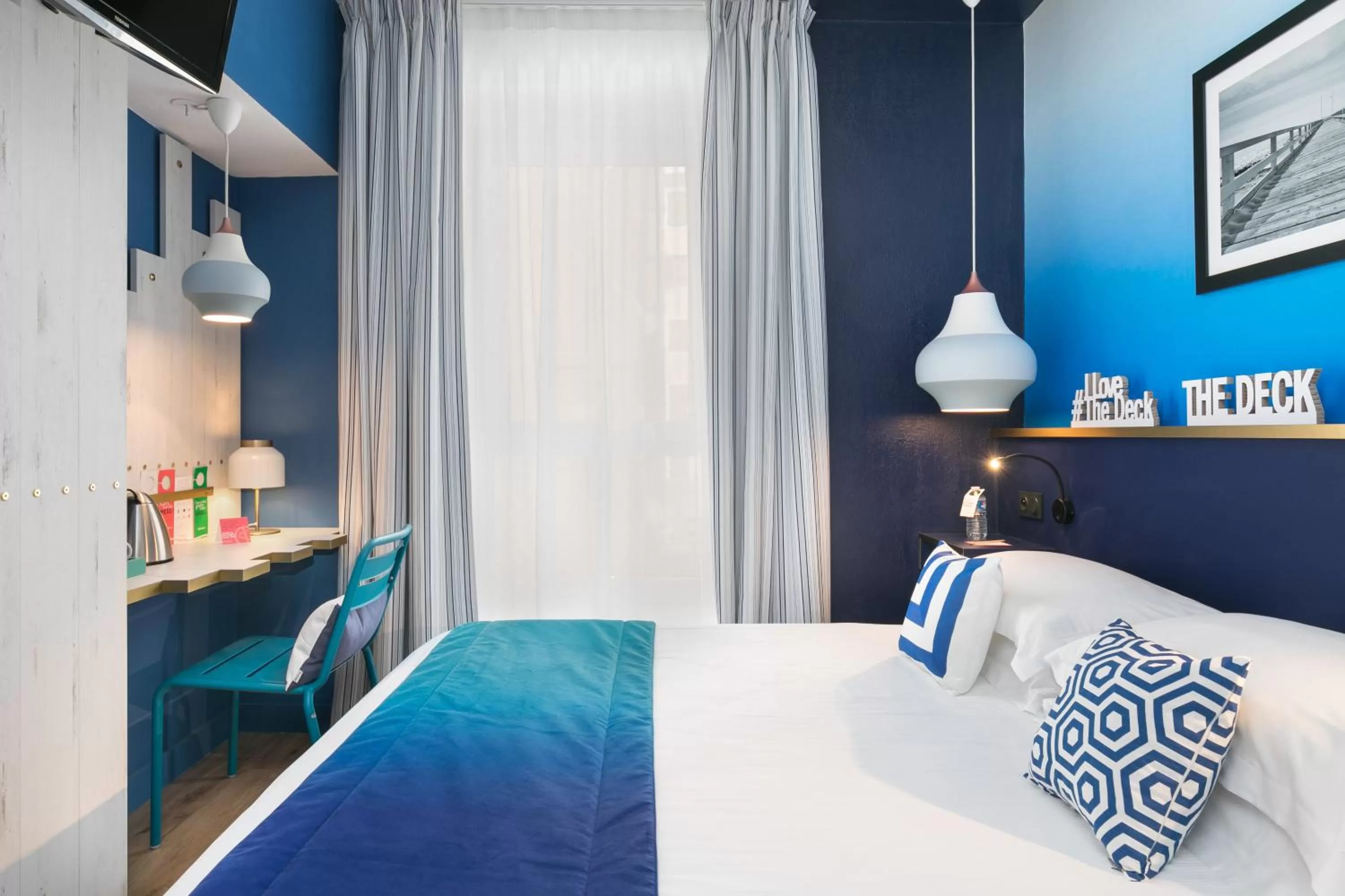 Cabin Double Room in The Deck Hotel by Happyculture