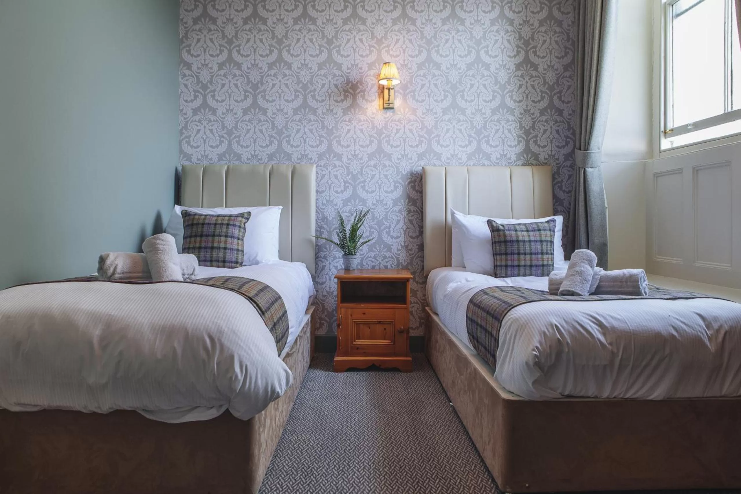 Twin Room with Private Bathroom in Black Lion Hotel Richmond North Yorkshire