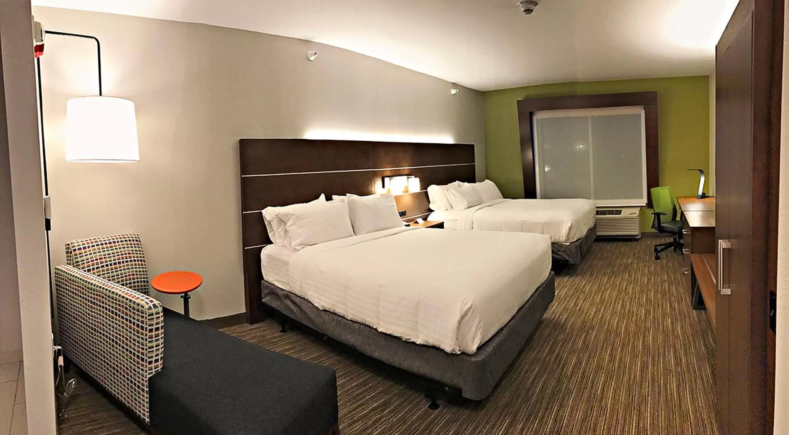 Standard Queen Room with Two Queen Beds and Tub - Mobility/Communications Accessible in Holiday Inn Express & Suites - Rantoul by IHG