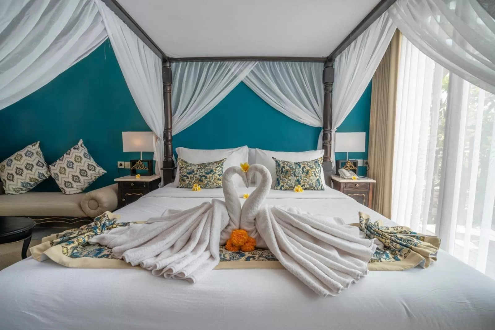 Ethnic One-Bedroom Villa with Balcony  in Menzel Ubud