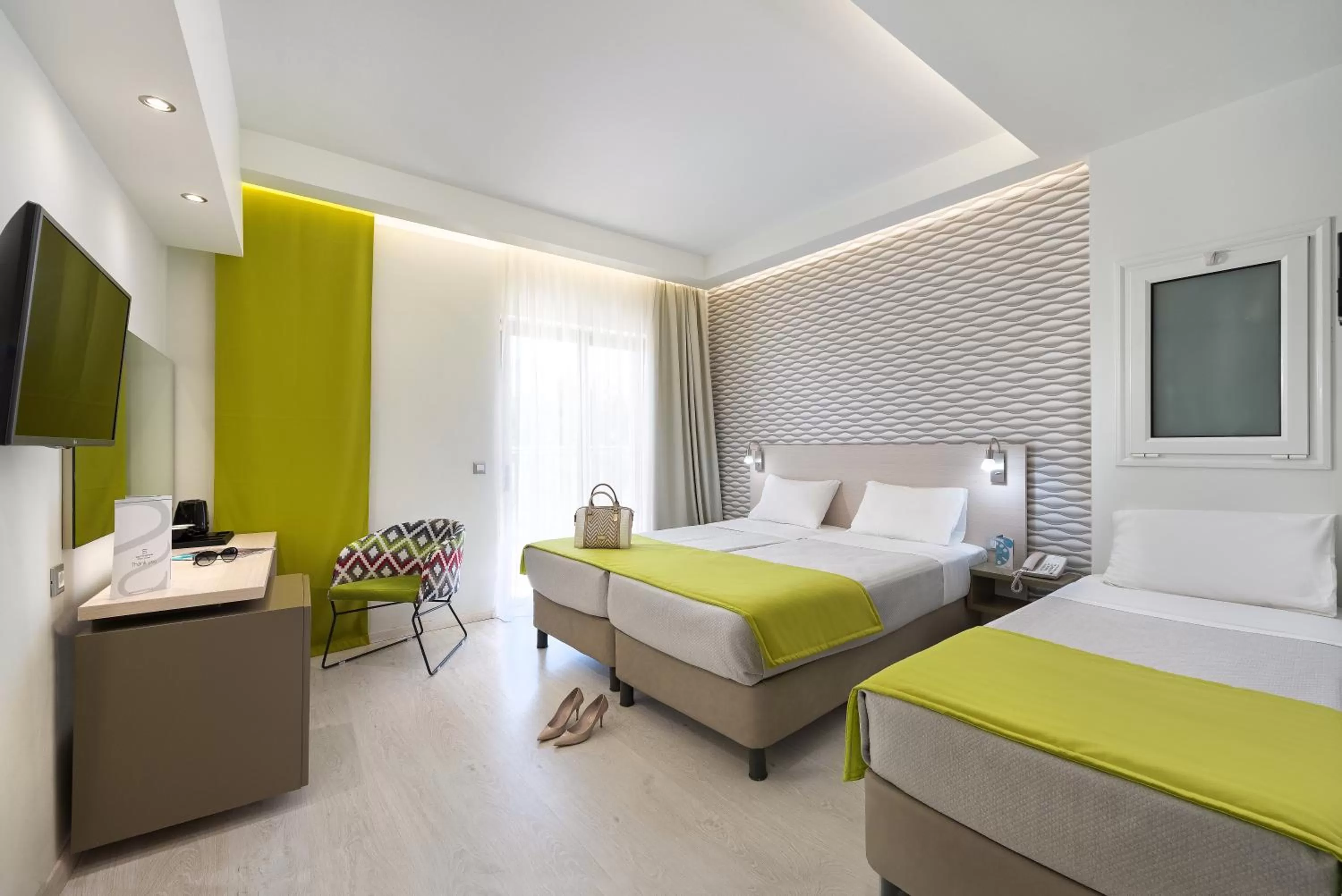Triple Room in Semiramis City Hotel