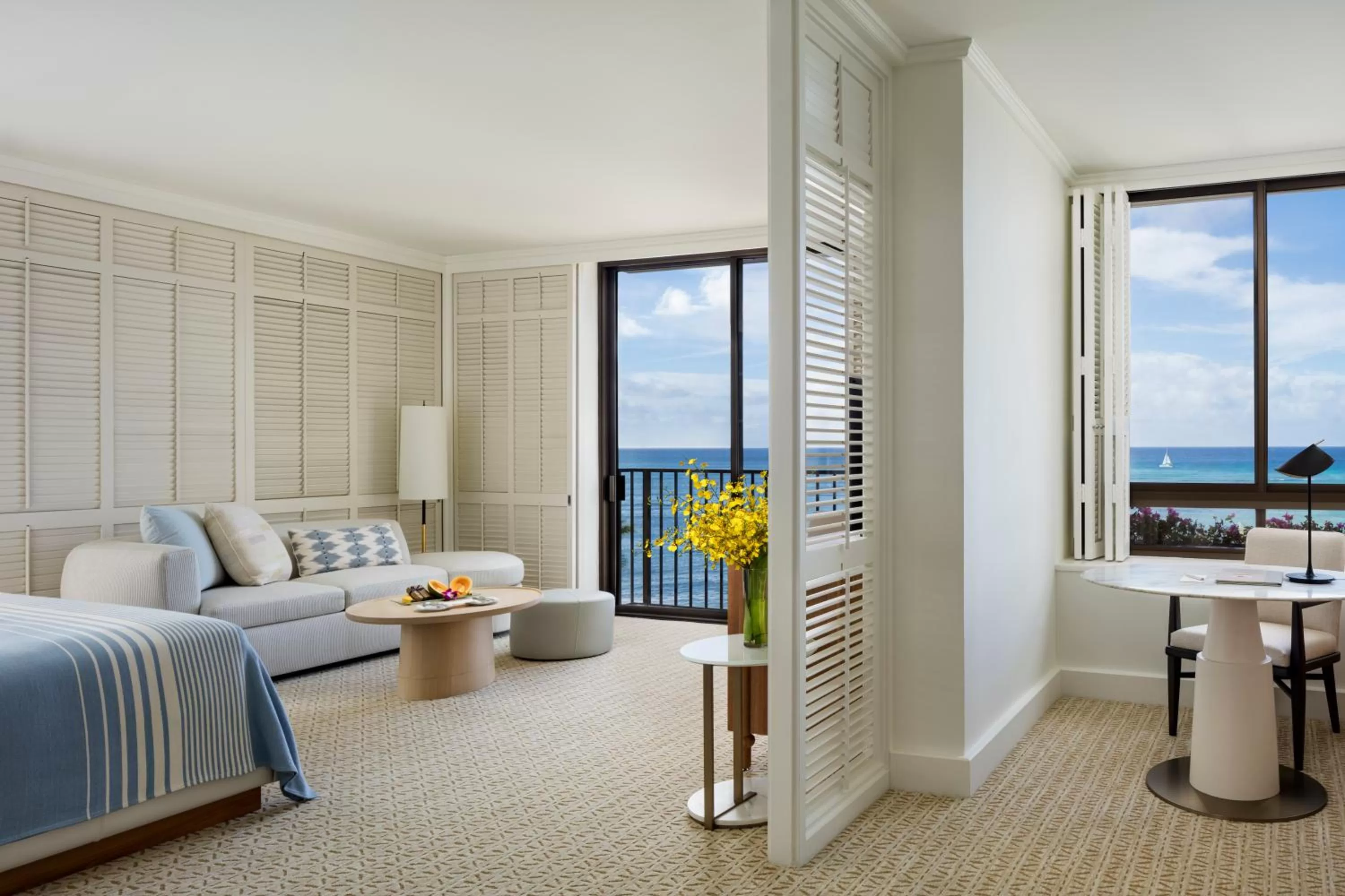 Diamond Head Junior Suite King in Halekulani - NO RESORT FEE