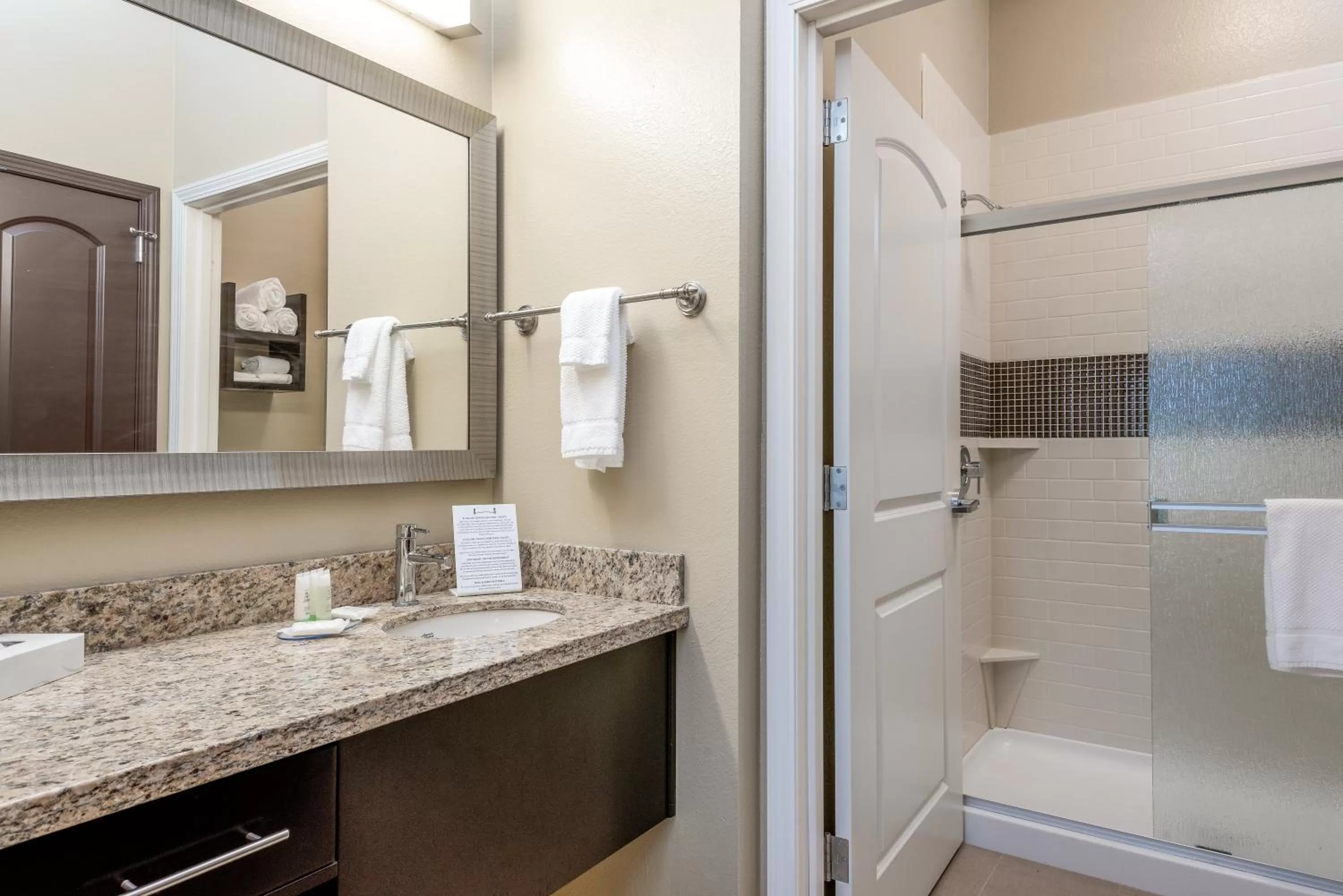 Two-Bedroom Suite in Staybridge Suites Eau Claire - Altoona by IHG