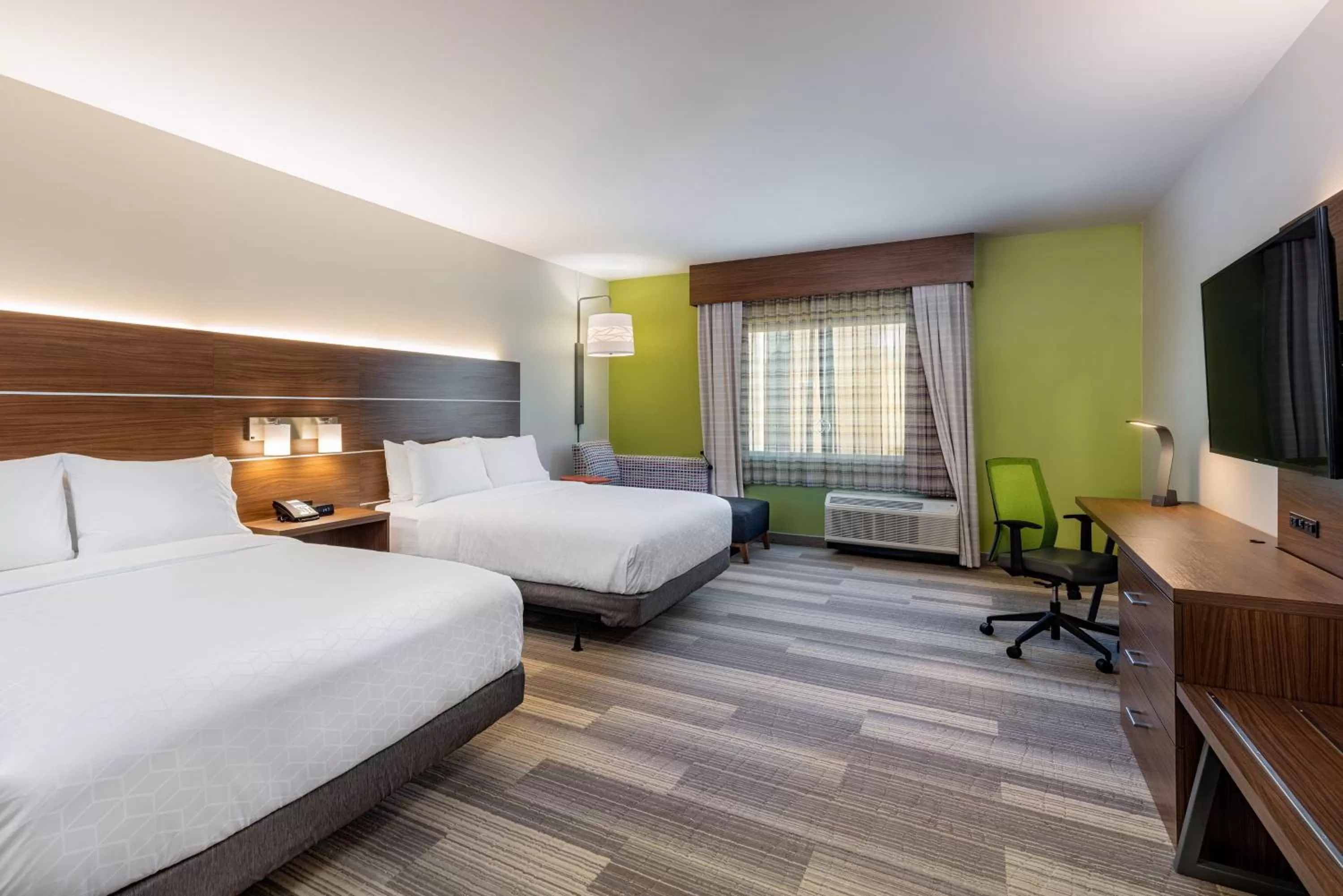Double Suite - Mobility Access Tub/Non-Smoking in Holiday Inn Express & Suites - Moreno Valley - Riverside, an IHG Hotel