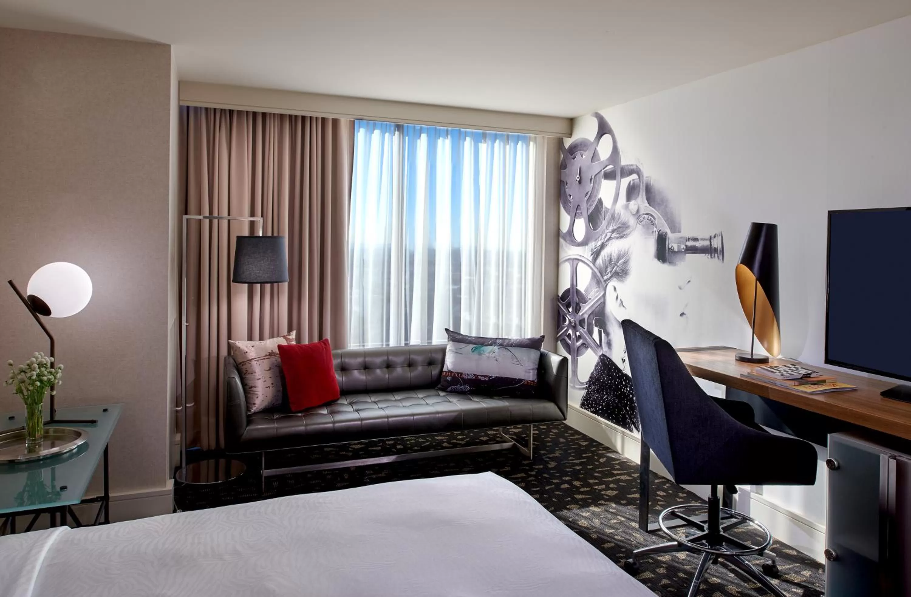Essential King Room with Beverly Hills View in Kimpton Hotel Palomar Los Angeles Beverly Hills by IHG