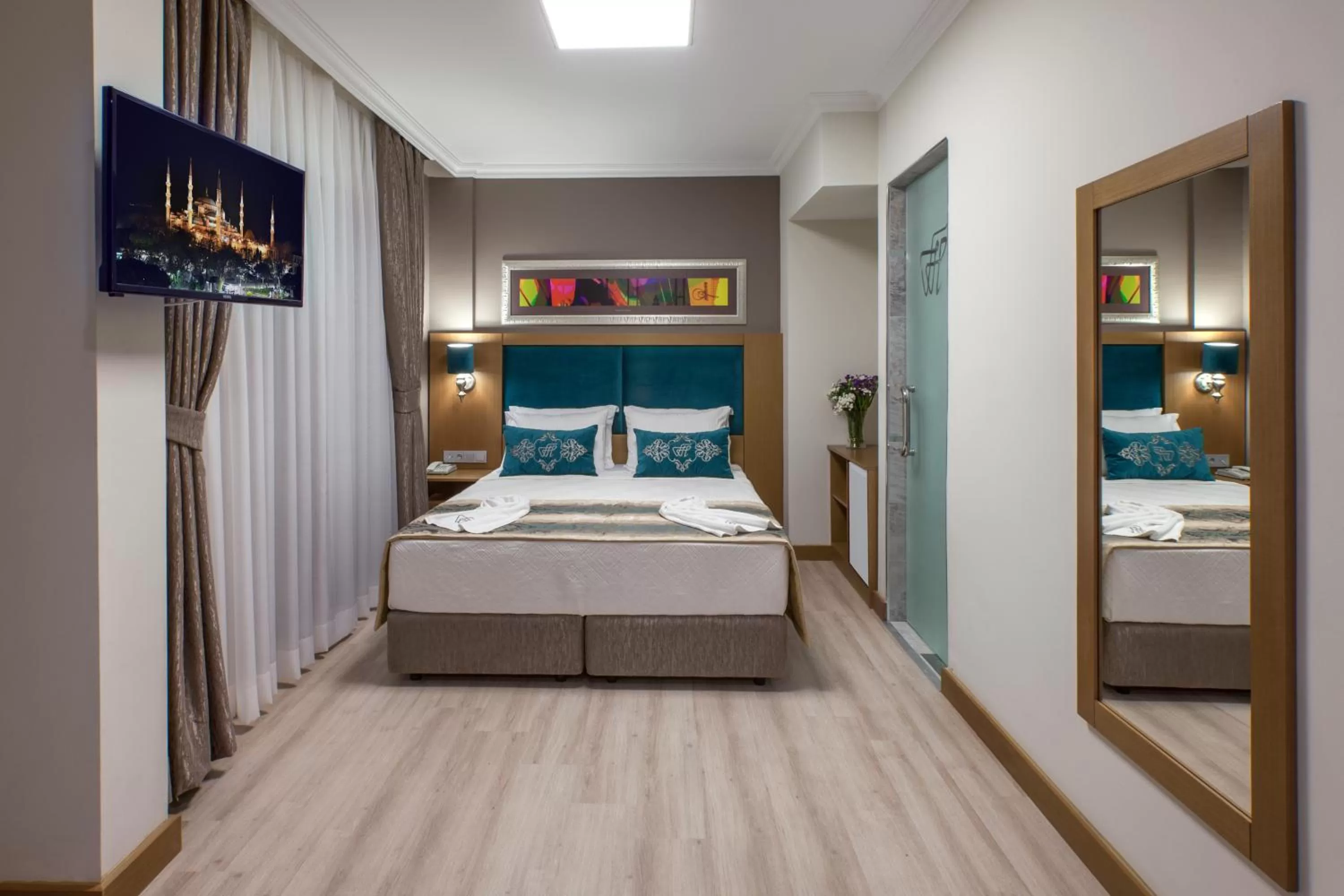 King Suite with Balcony in Ferman Hilal Hotel-Special Category