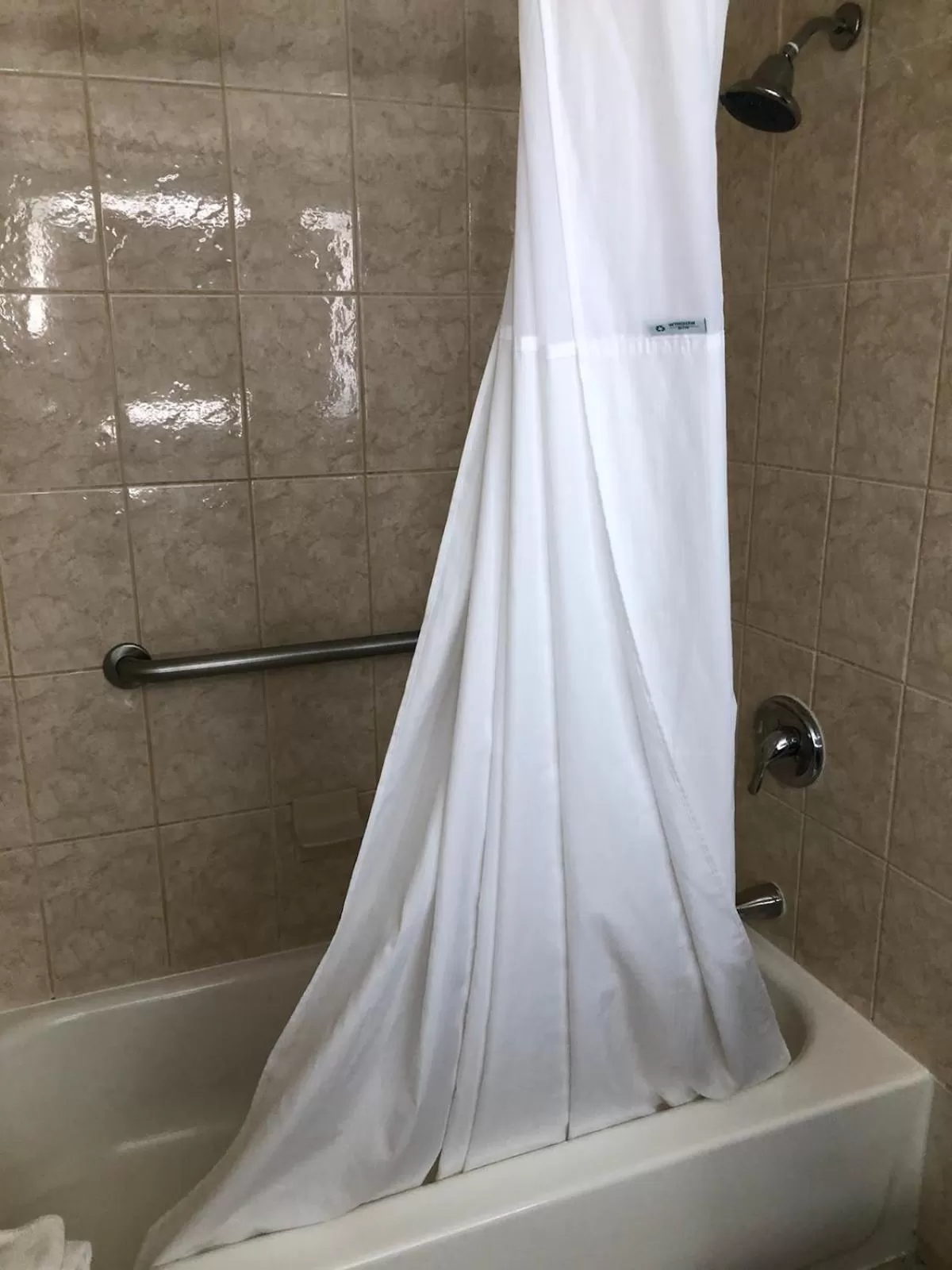 Standard King Room - Smoking in Howard Johnson by Wyndham Winter Haven FL