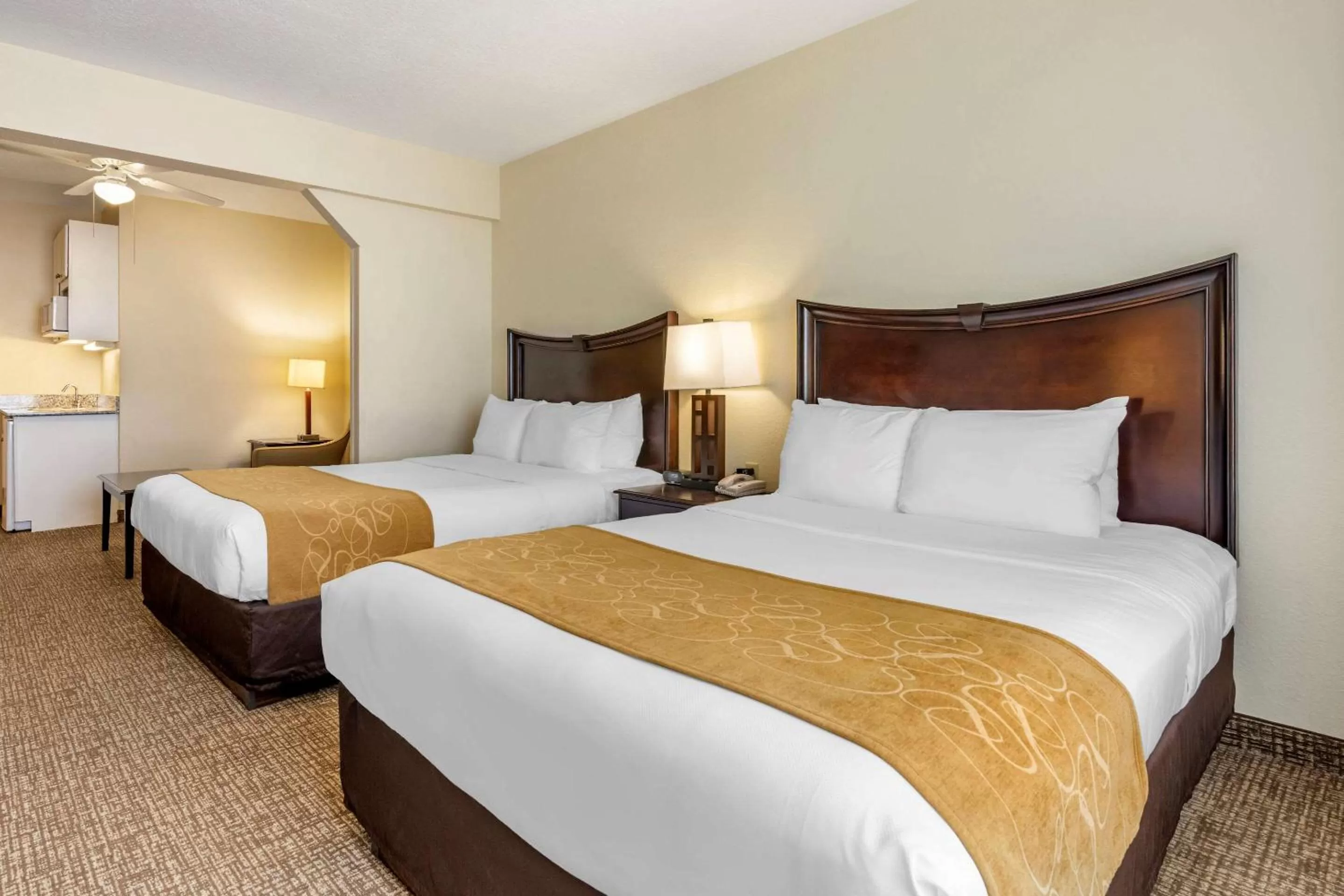 Queen Suite with Two Queen Beds and Roll-In Shower - Accessible/Non-Smoking in Comfort Suites Maingate East