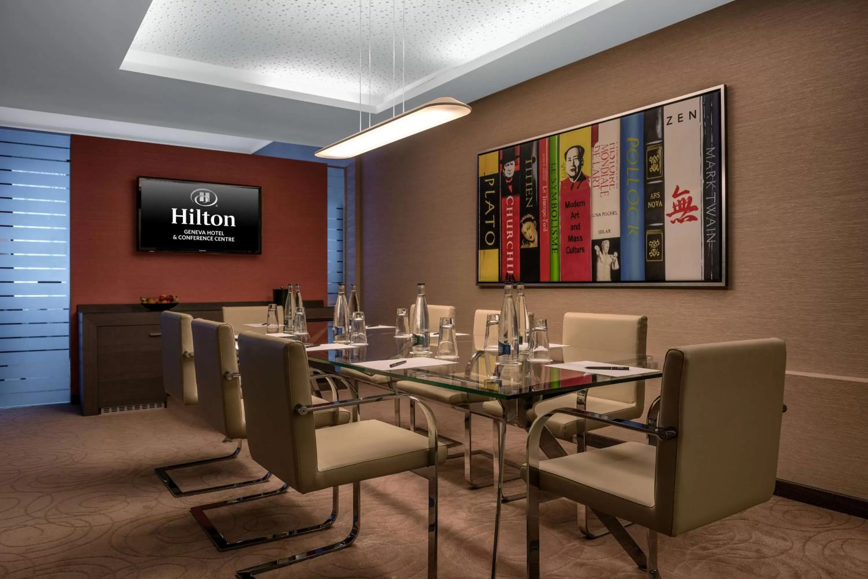 One-Bedroom King Suite with Meeting Room in Hilton Geneva Hotel and Conference Centre