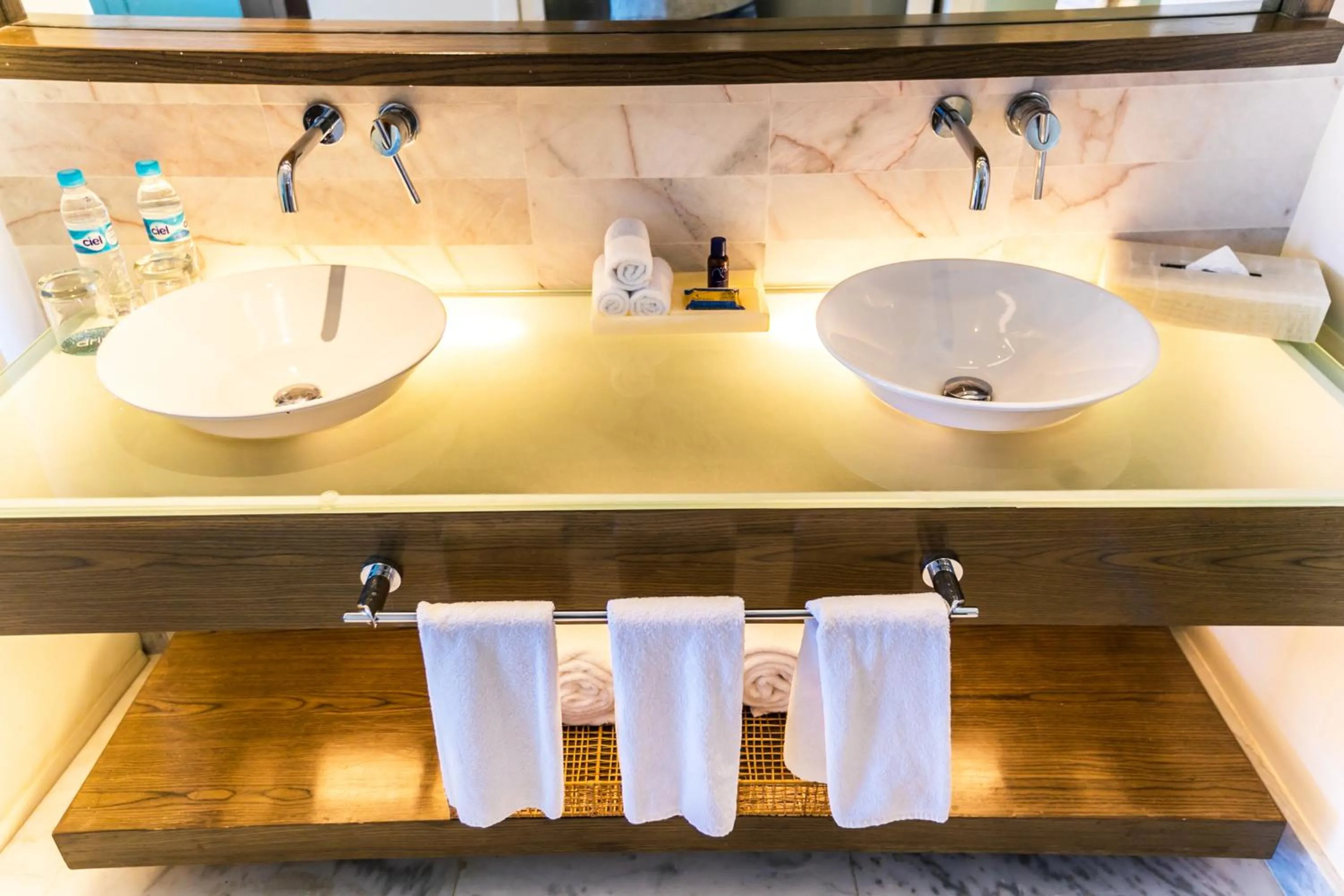 Club 89 King Size Bed Resort View in Palacio Mundo Imperial Riviera Diamante Acapulco