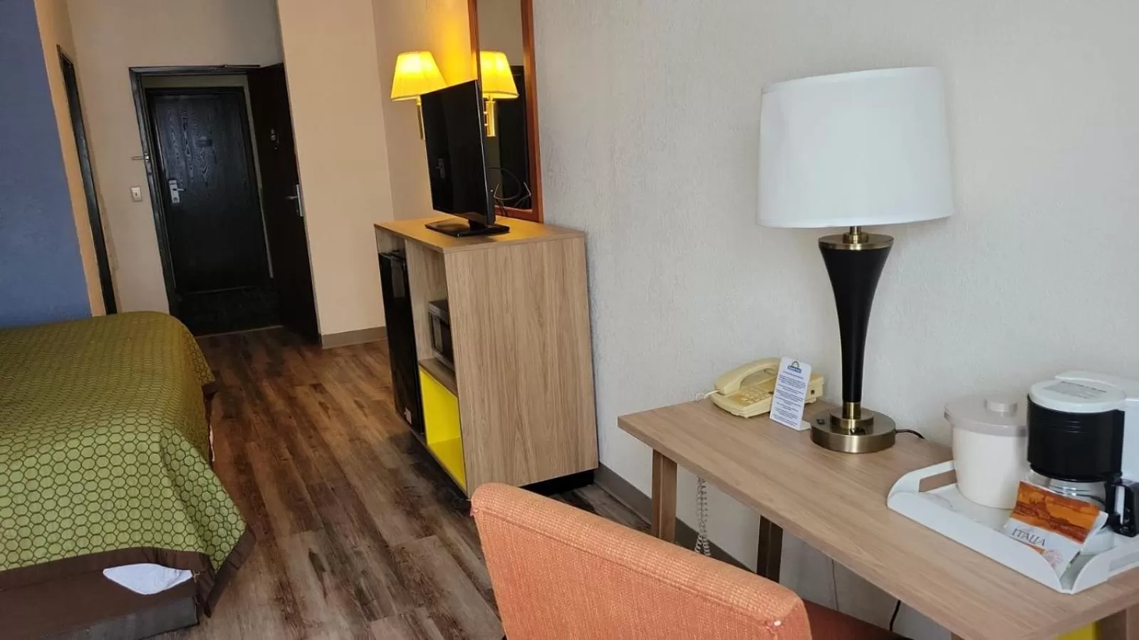 King Room- Non-Smoking in Days Inn by Wyndham Topeka