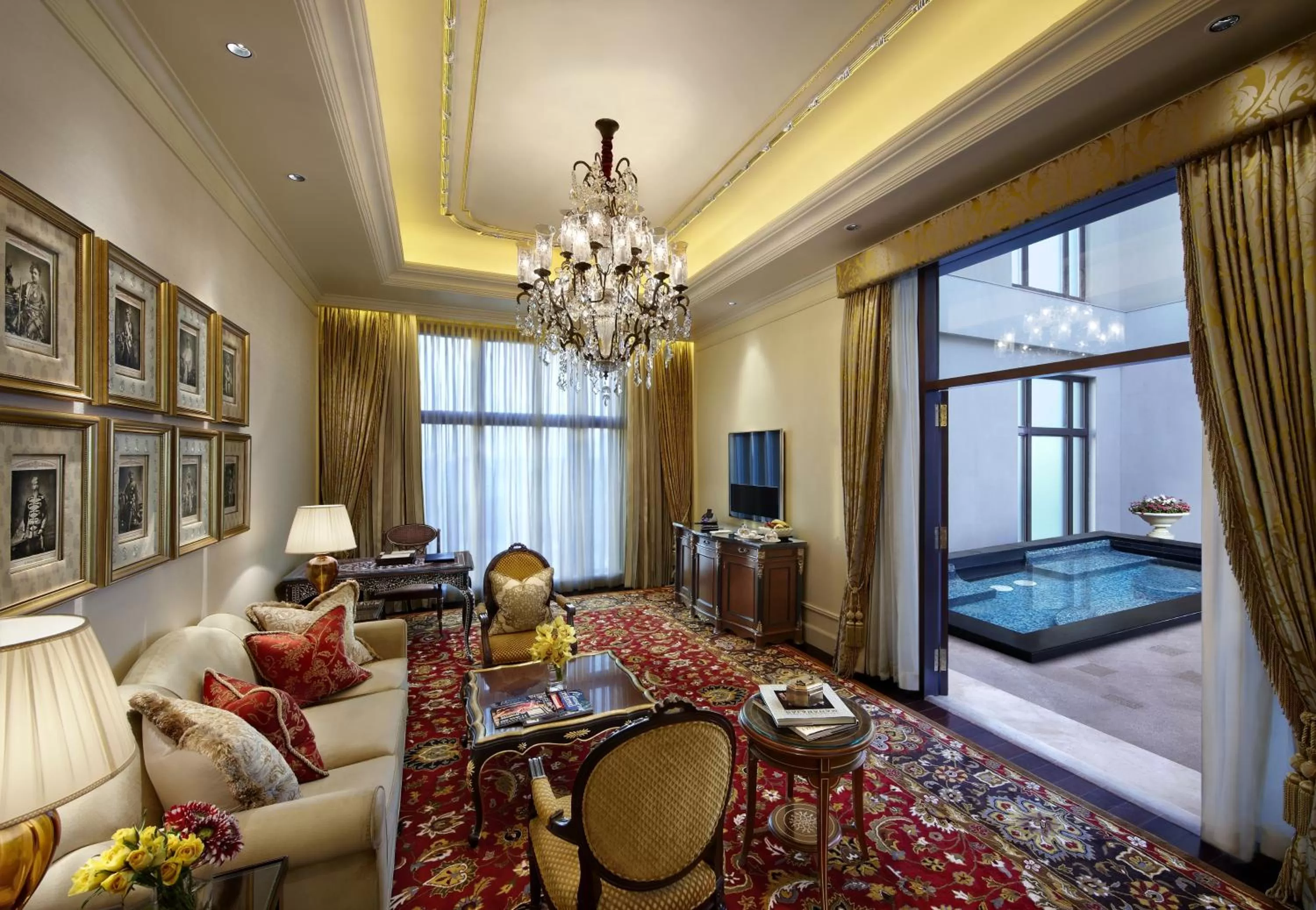 Royal Suite with Plunge Pool,Lounge Access with Cocktail hrs and BMW Airport Transfers - single occupancy in The Leela Palace New Delhi