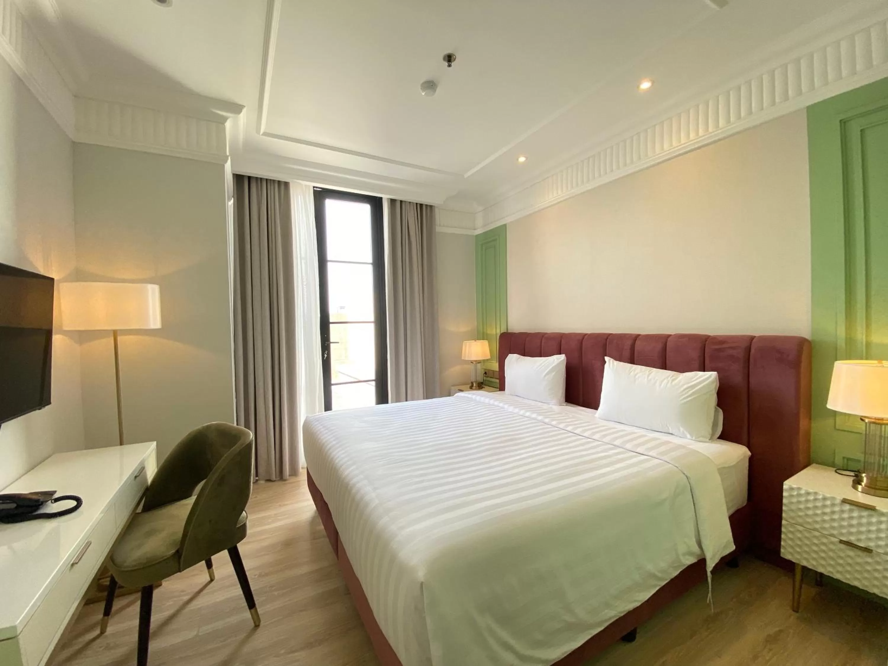 Superior King Room in Maia Hotel Jakarta