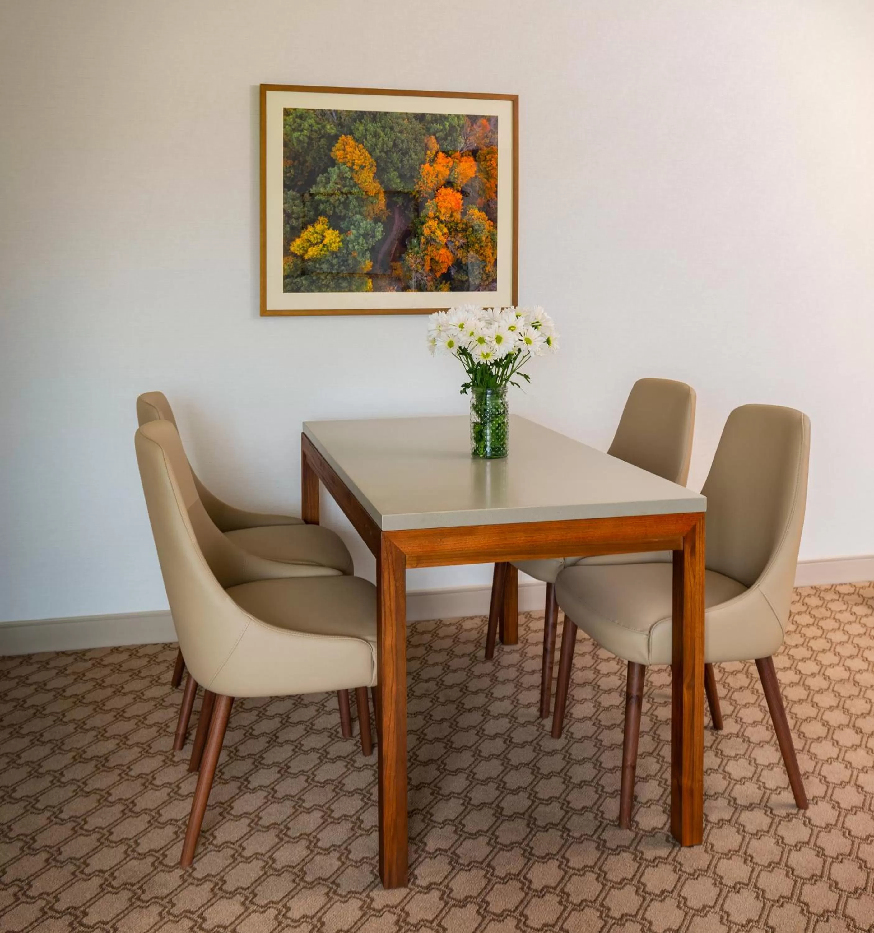 Suite with Balcony in The Ingleside Hotel