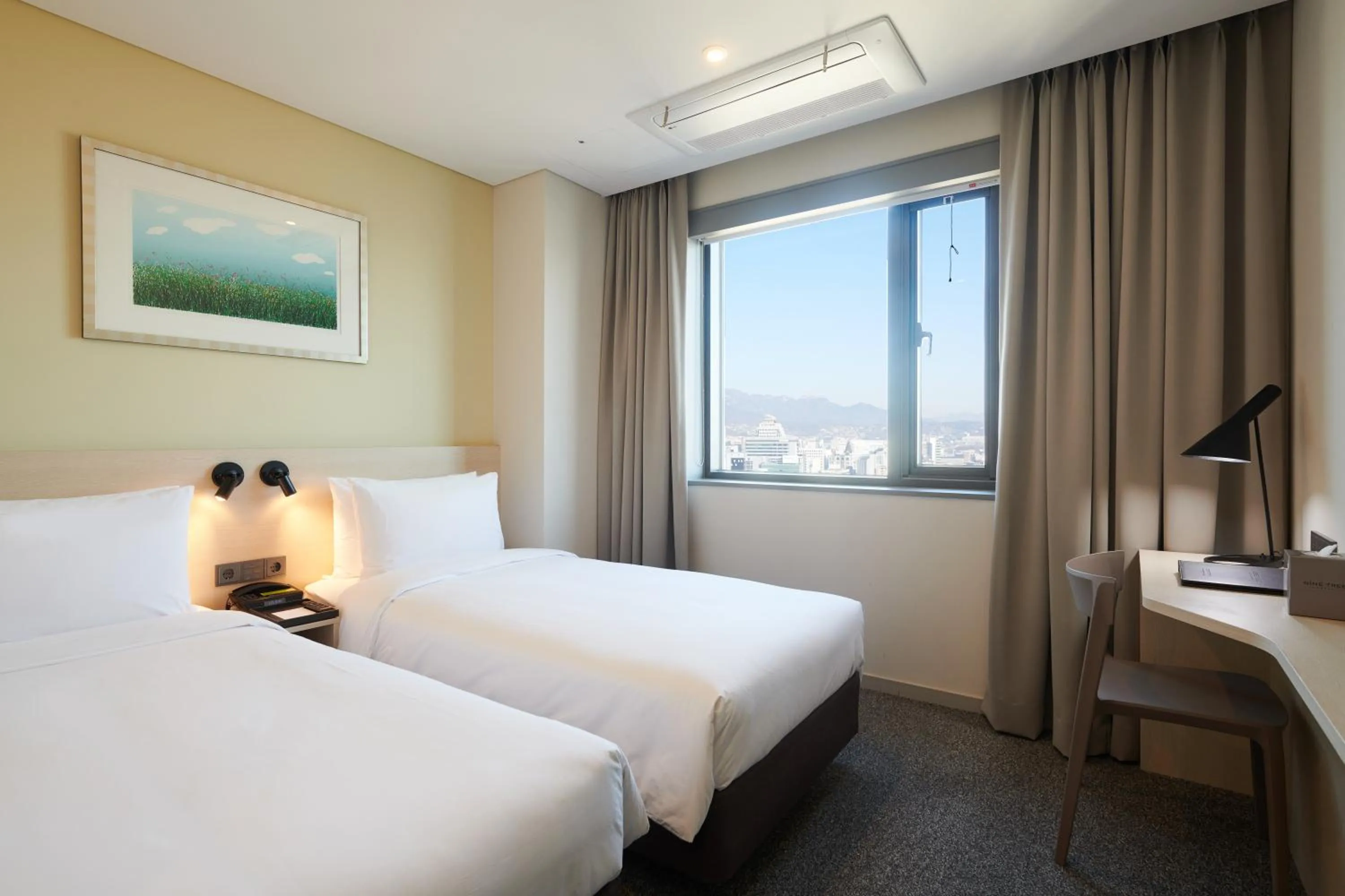 Standard Twin Room in Nine Tree by Parnas Seoul Dongdaemun