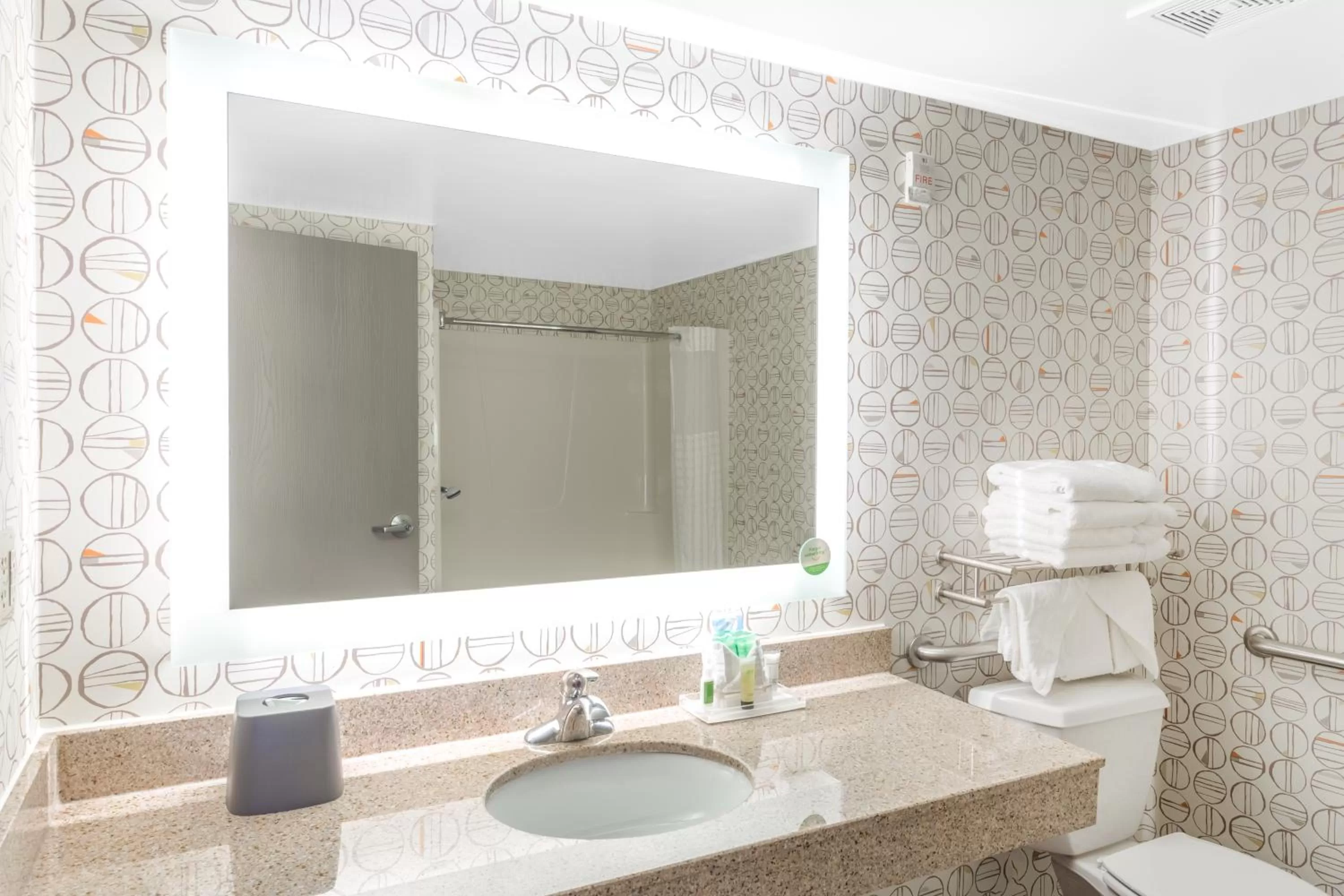 King Suite in Holiday Inn Rockford by IHG