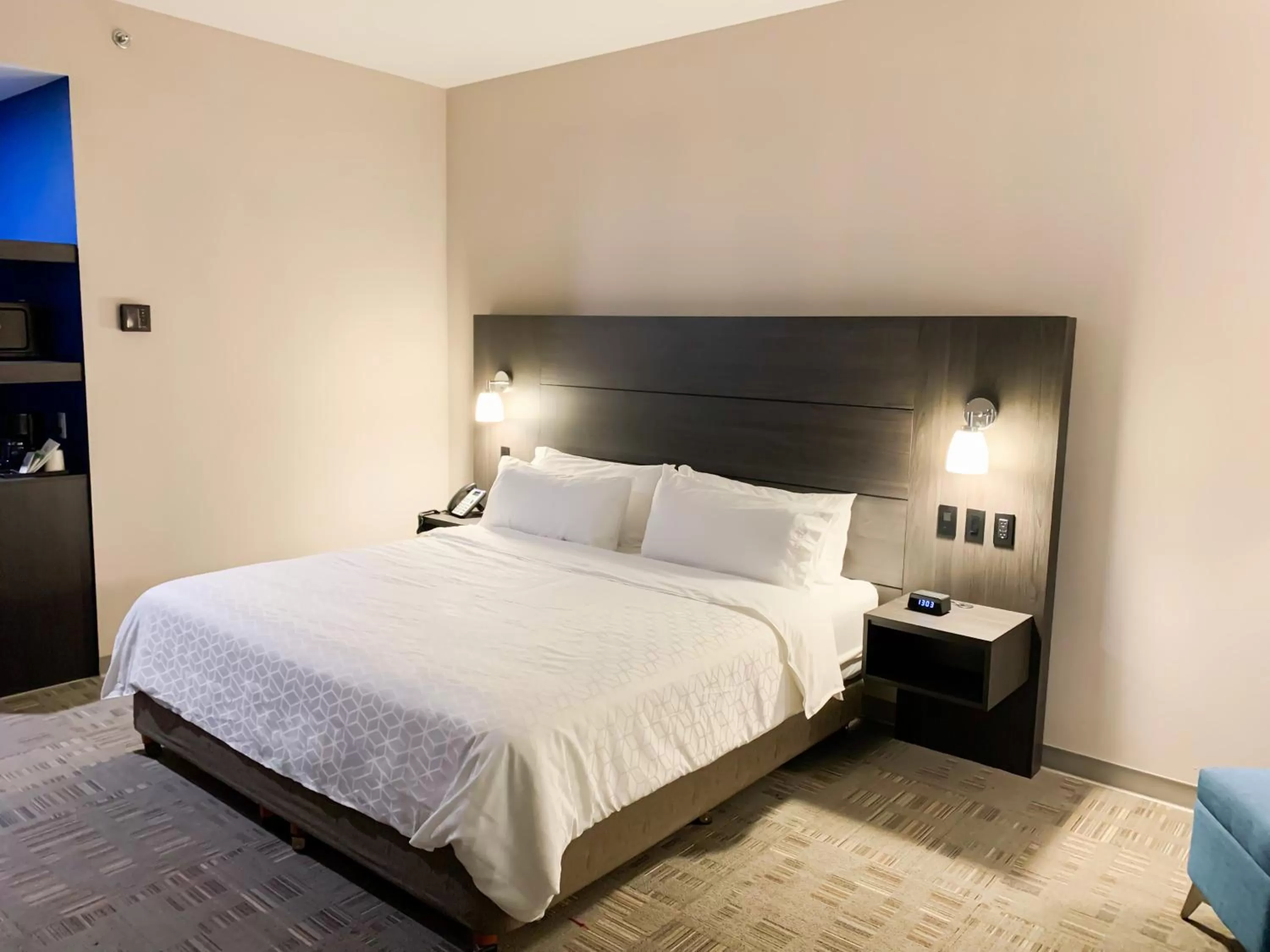 Standard King Room in Holiday Inn Express & Suites - Tijuana Otay by IHG