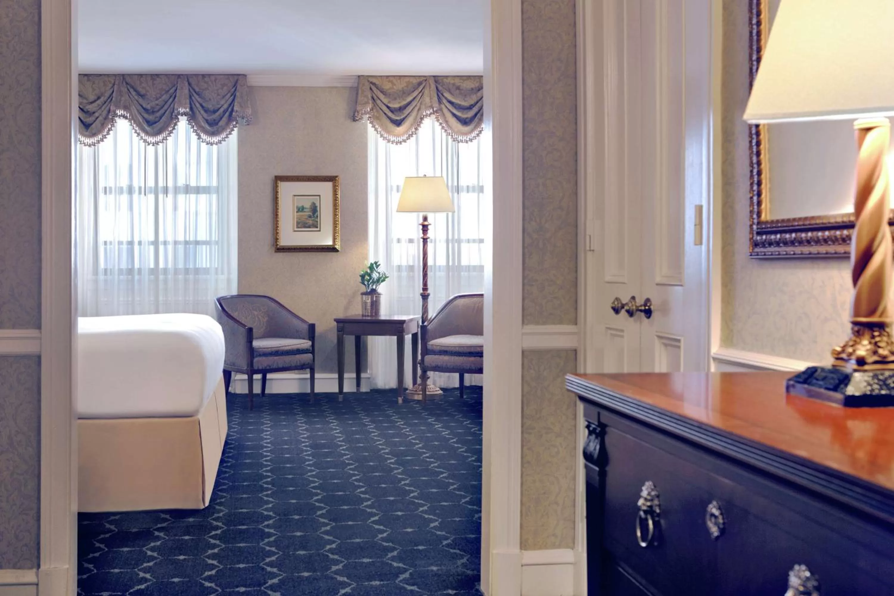 Deluxe King Room in The Drake Hotel