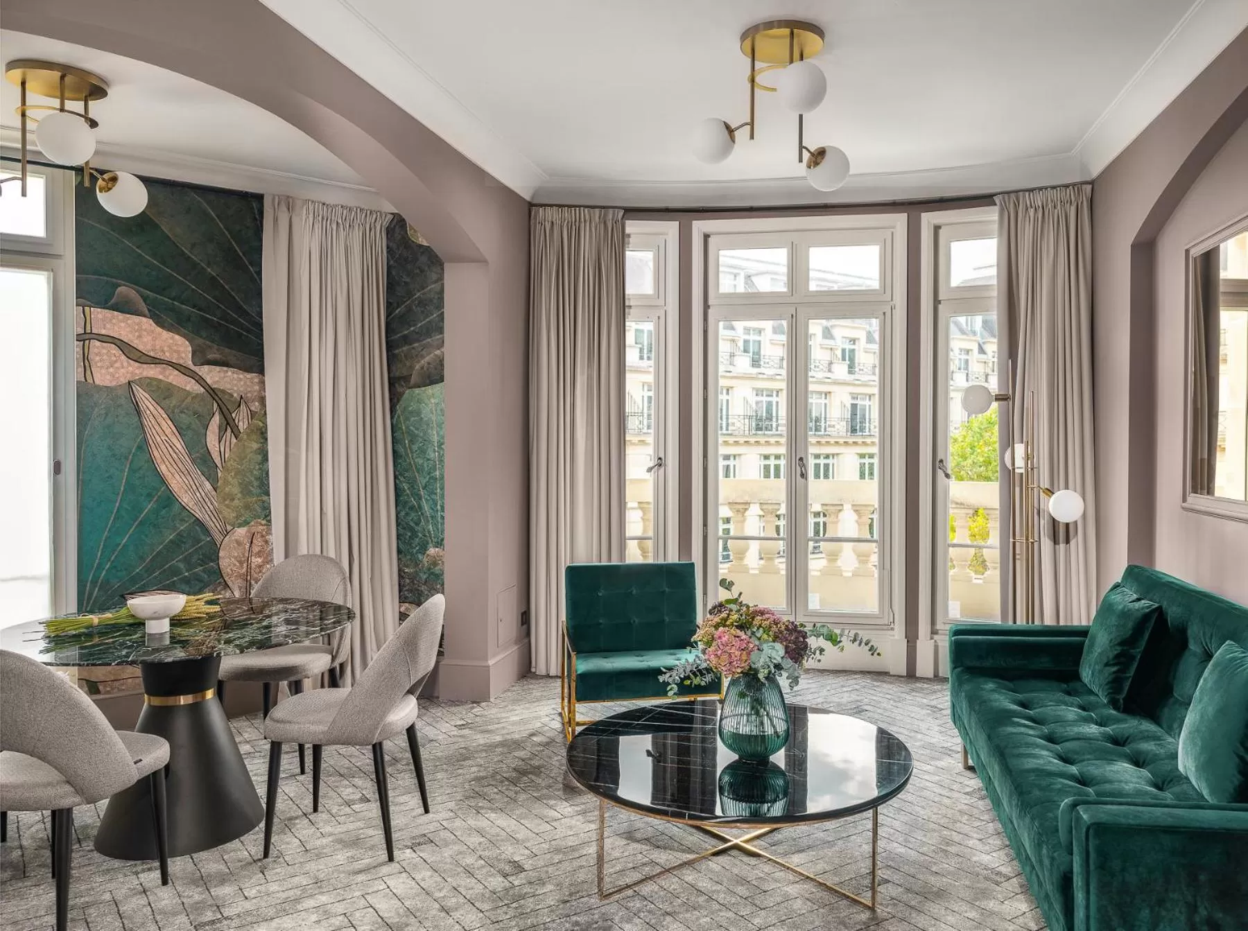 La Grande Sweetie in M Social Hotel Paris Opera