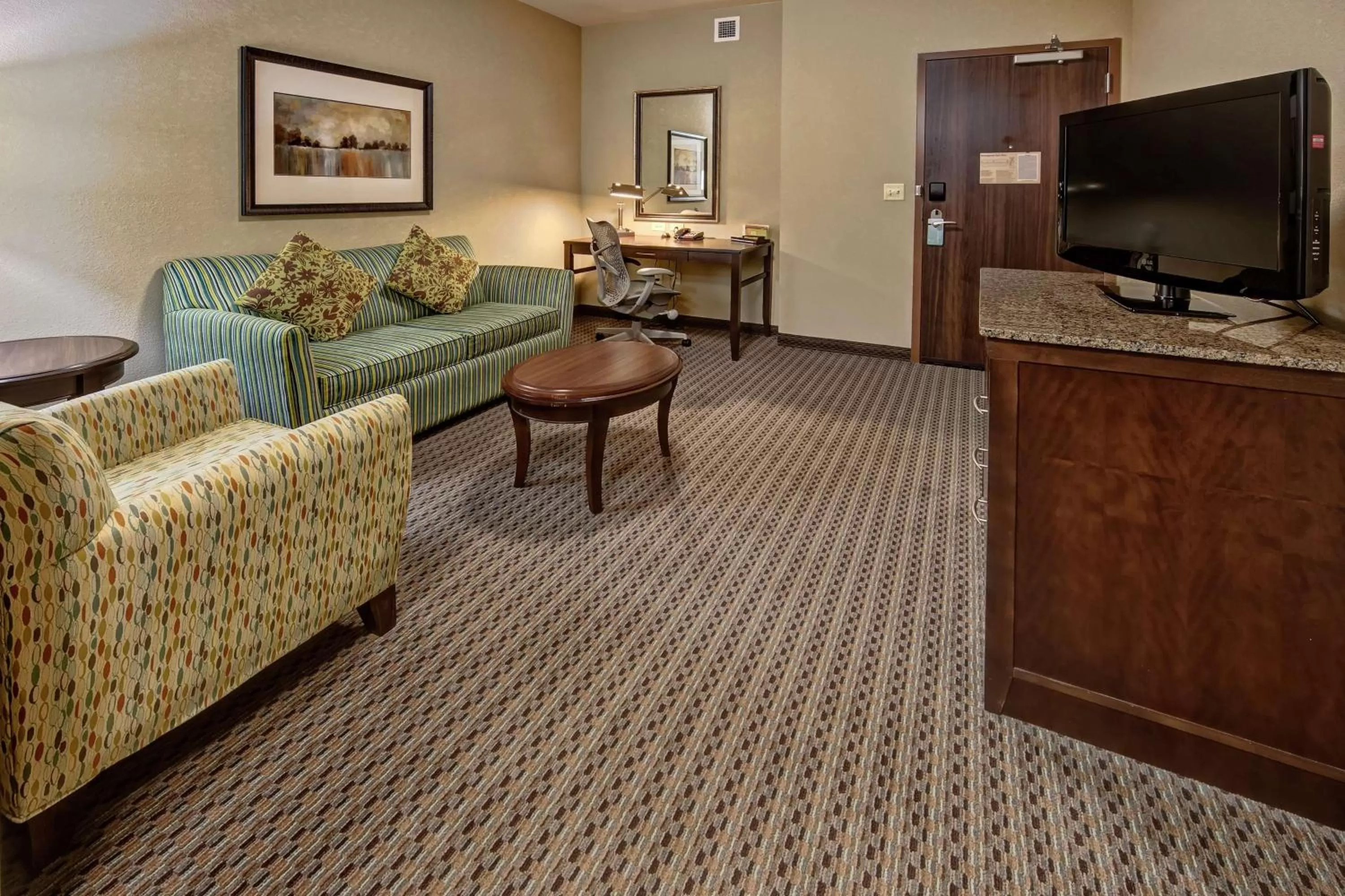 One-Bedroom King Suite in Hilton Garden Inn Midtown Tulsa