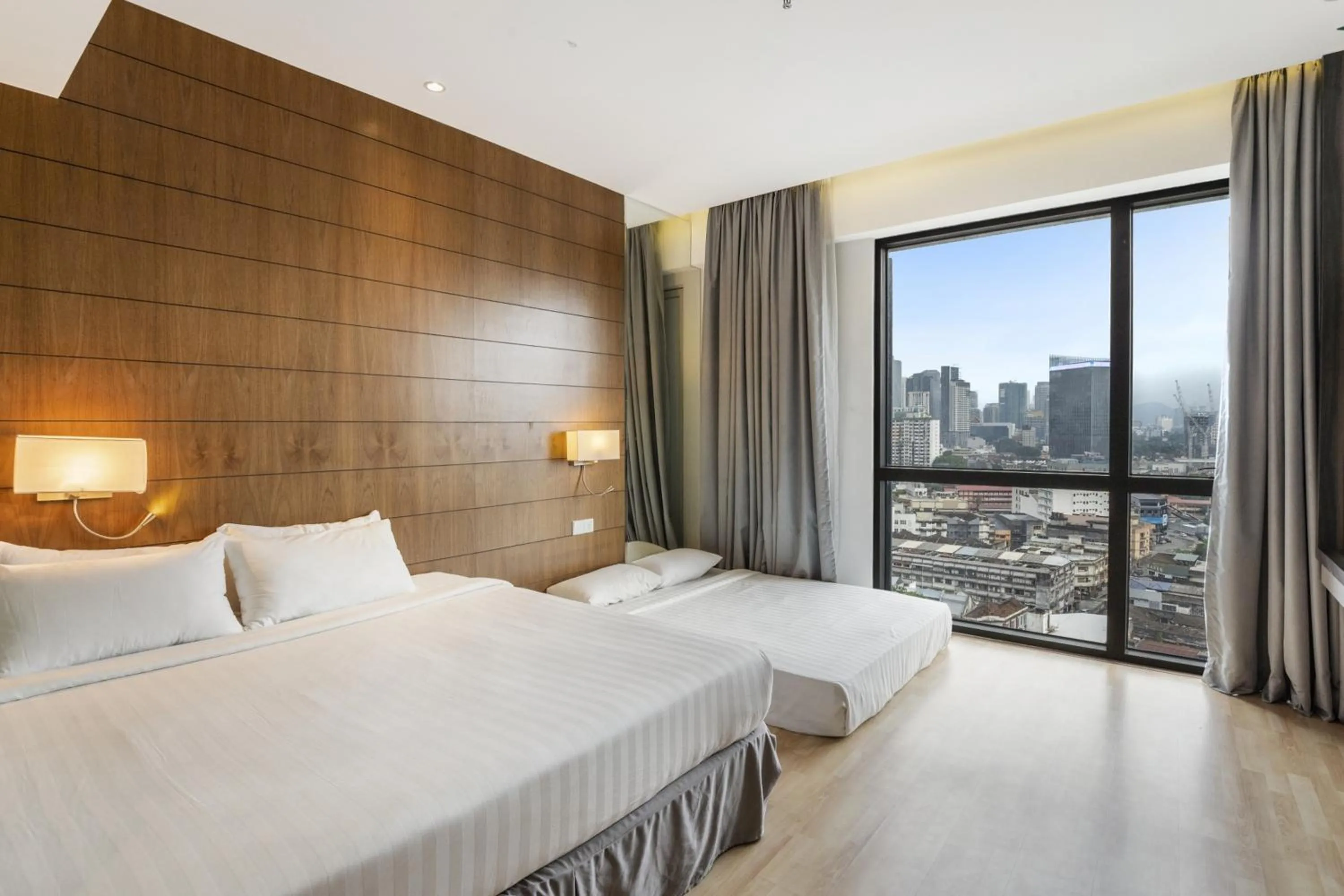 Deluxe King Studio in Greystone D' Majestic Place