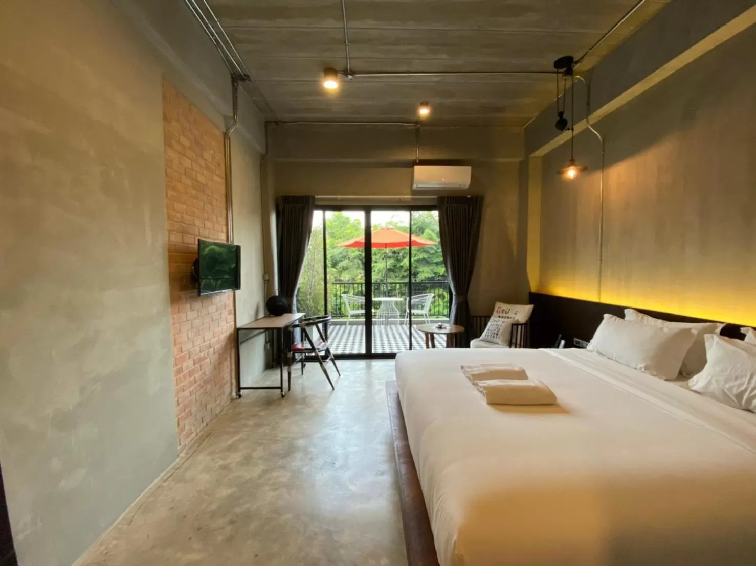 Deluxe Double Room with Balcony in Mosstel