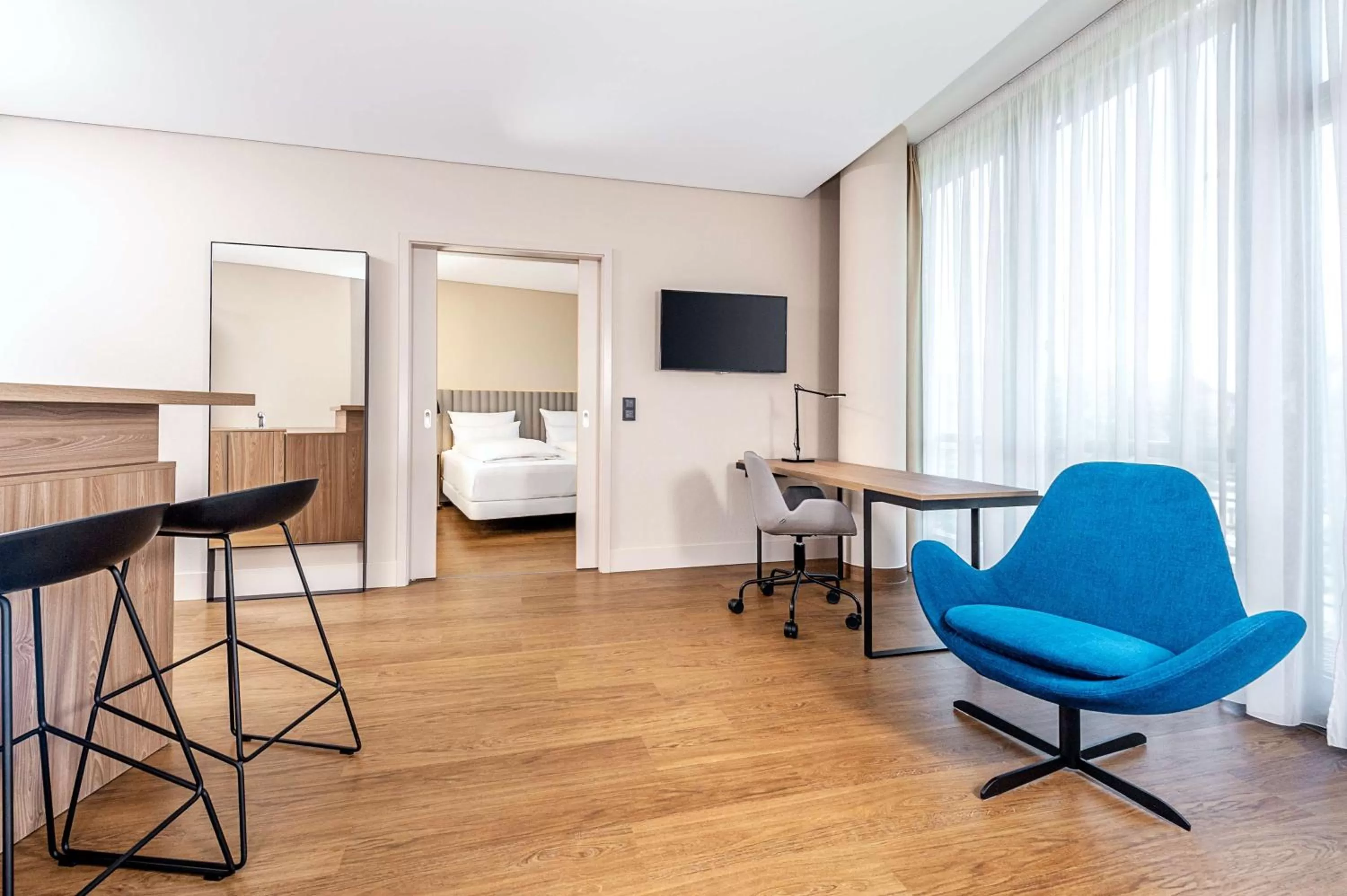 Junior Suite Free Parking Promo with breakfast - single occupancy in NH München Unterhaching