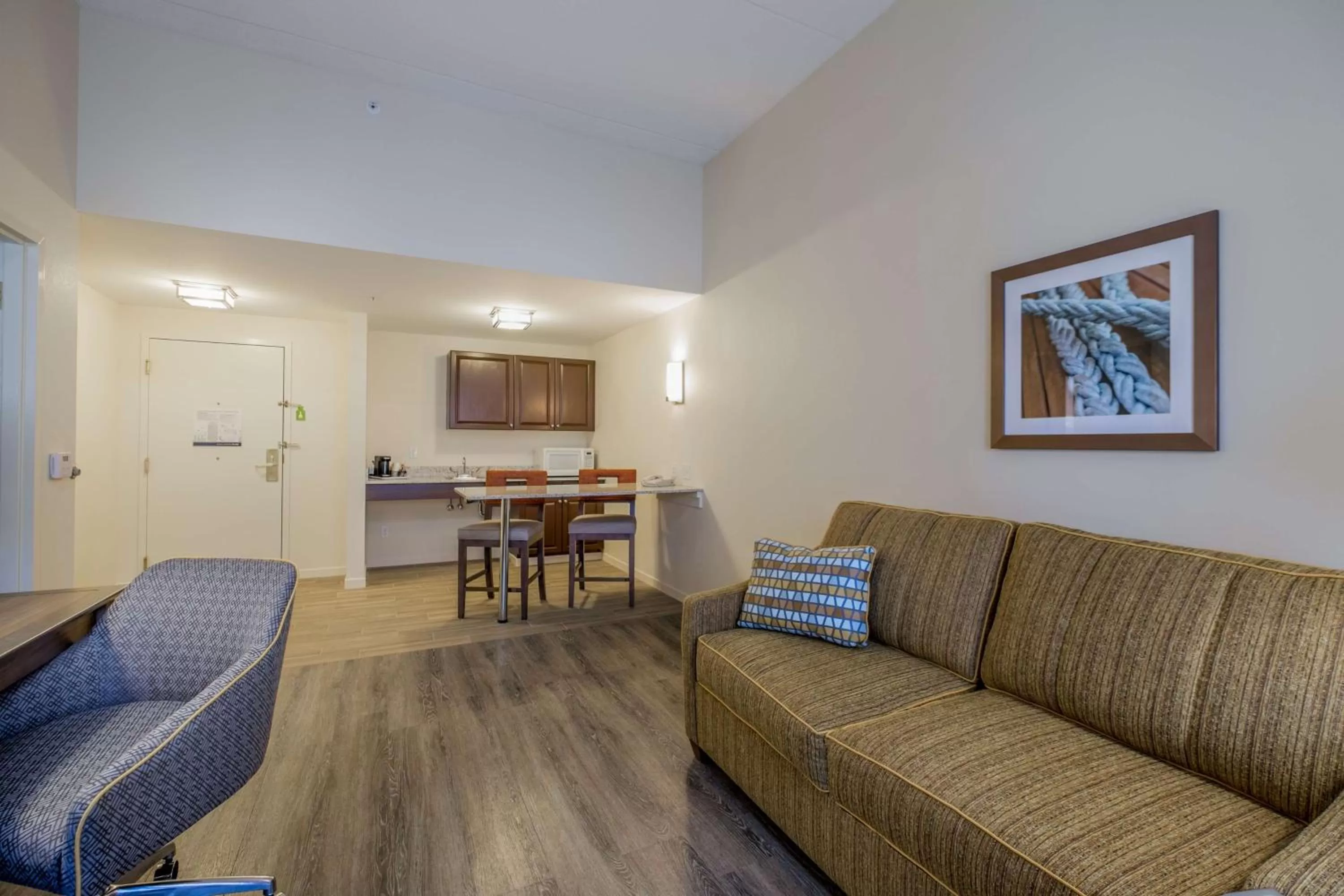 One-Bedroom King Suite with Kitchenette - Non-Smoking  in Hampton Inn Waterville