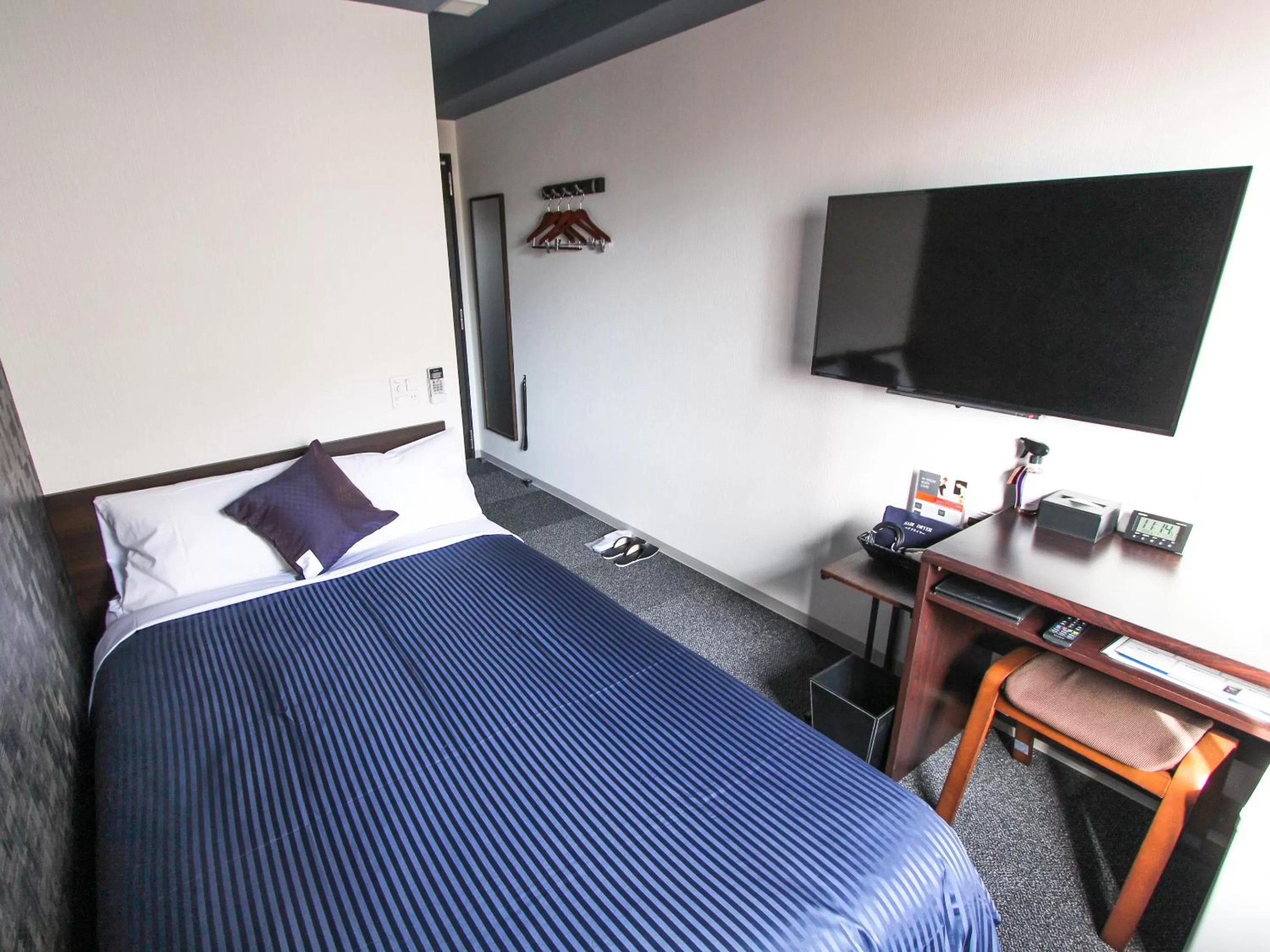 Double Room with Small Double Bed - Non-Smoking in HOTEL LiVEMAX PREMIUM Himejieki-Minami