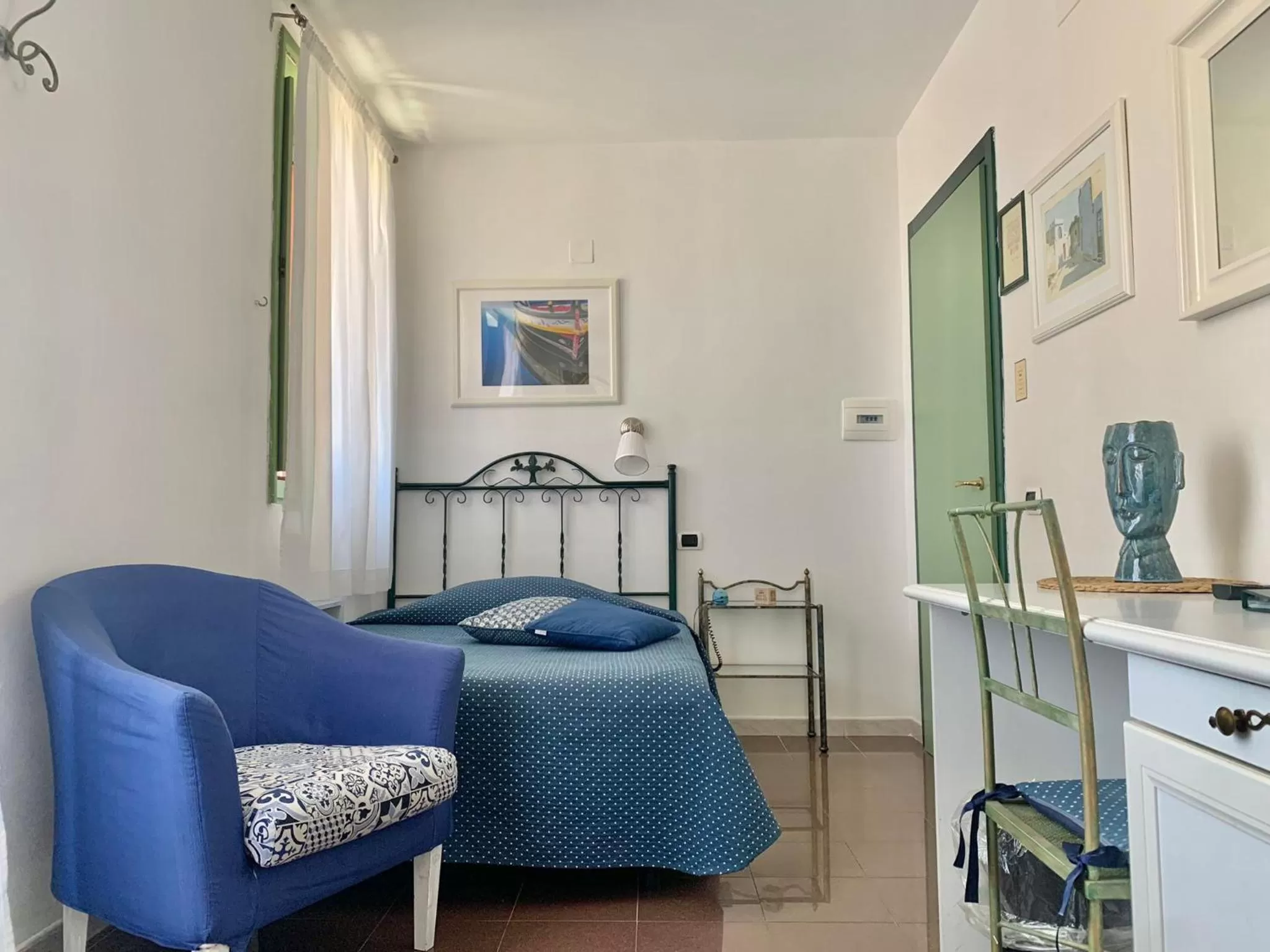 Single Room with Sea View in Hotel Posta