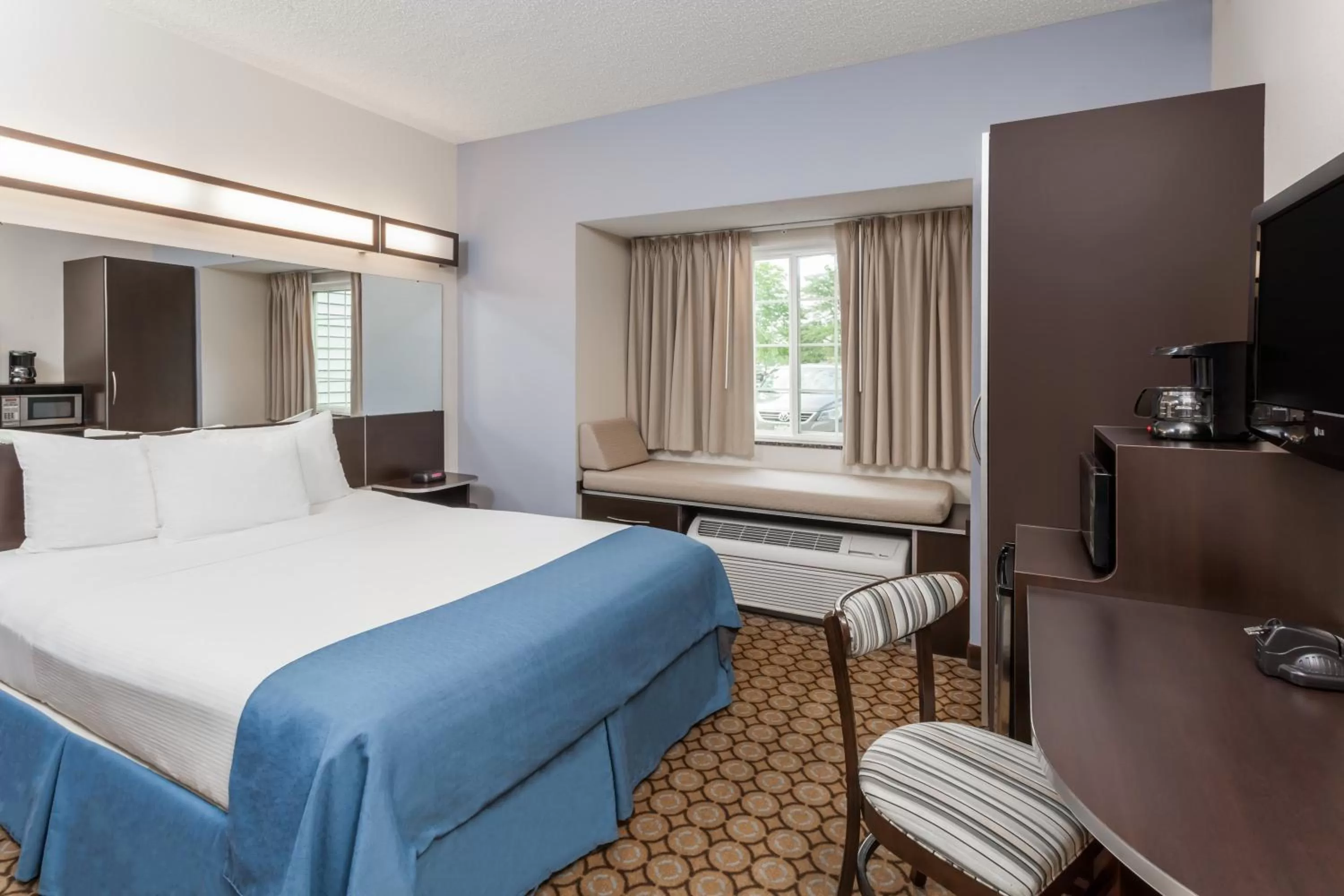 Queen Room - Non-Smoking in Microtel Inn and Suites Elkhart