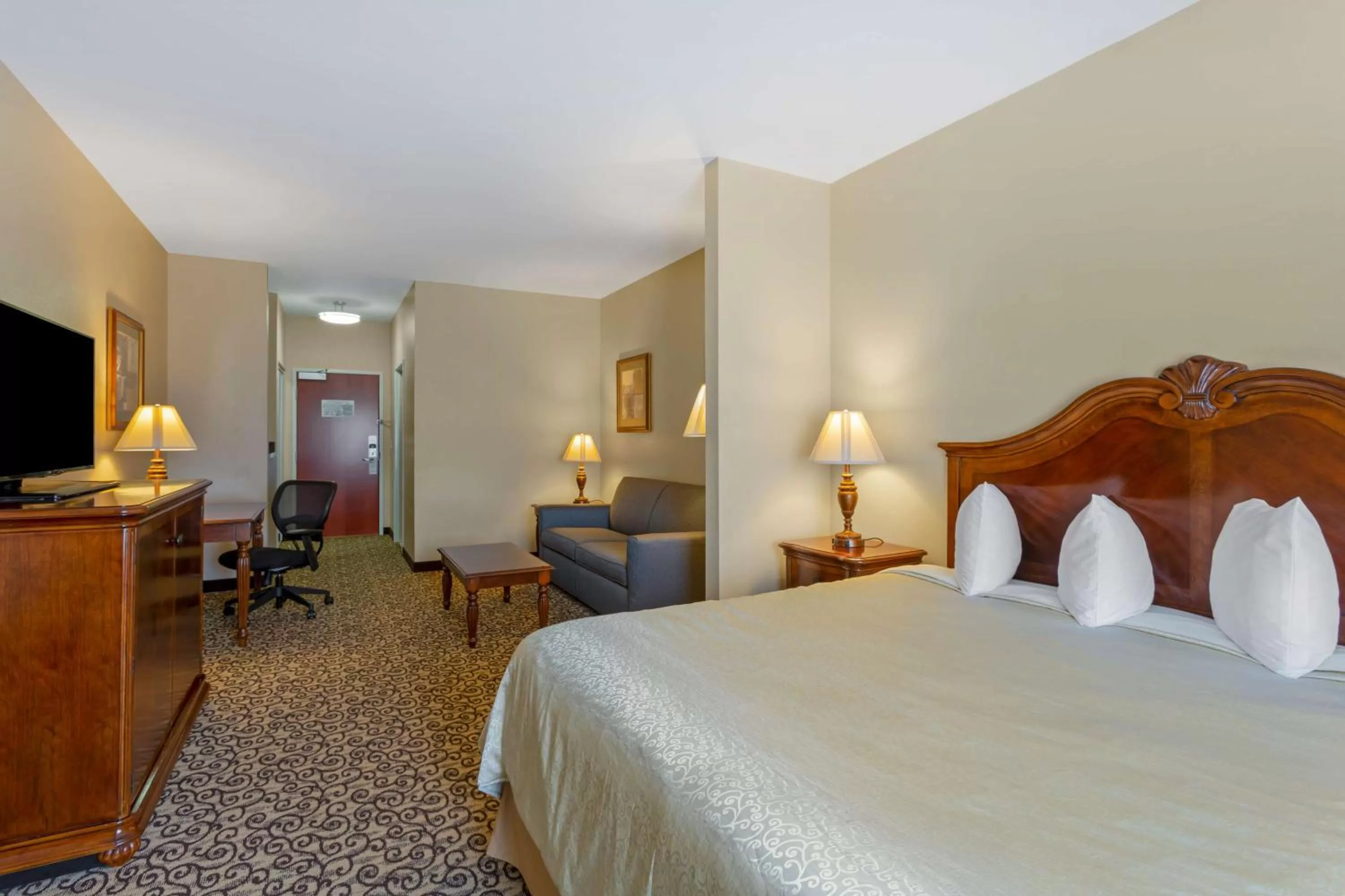 King Suite - Hearing Accessible in Best Western PLUS Fossil Country Inn & Suites