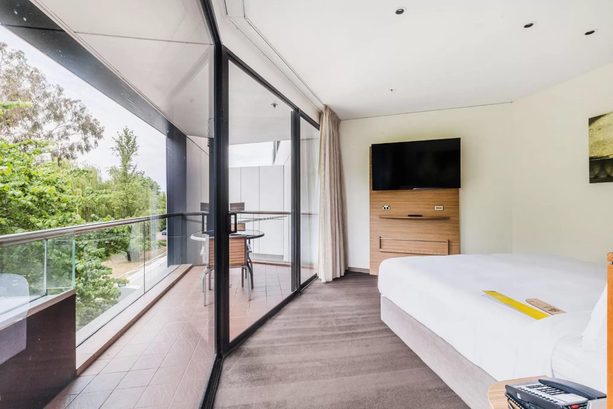 Executive One-Bedroom King Suite in Crowne Plaza Canberra by IHG