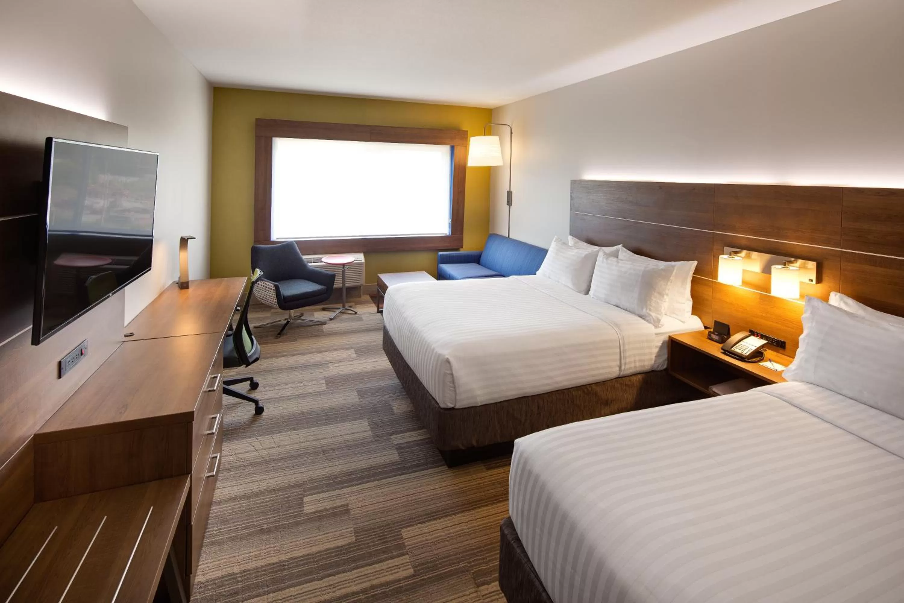 Suite with Two Beds - Non-Smoking in Holiday Inn Express & Suites Terrace by IHG