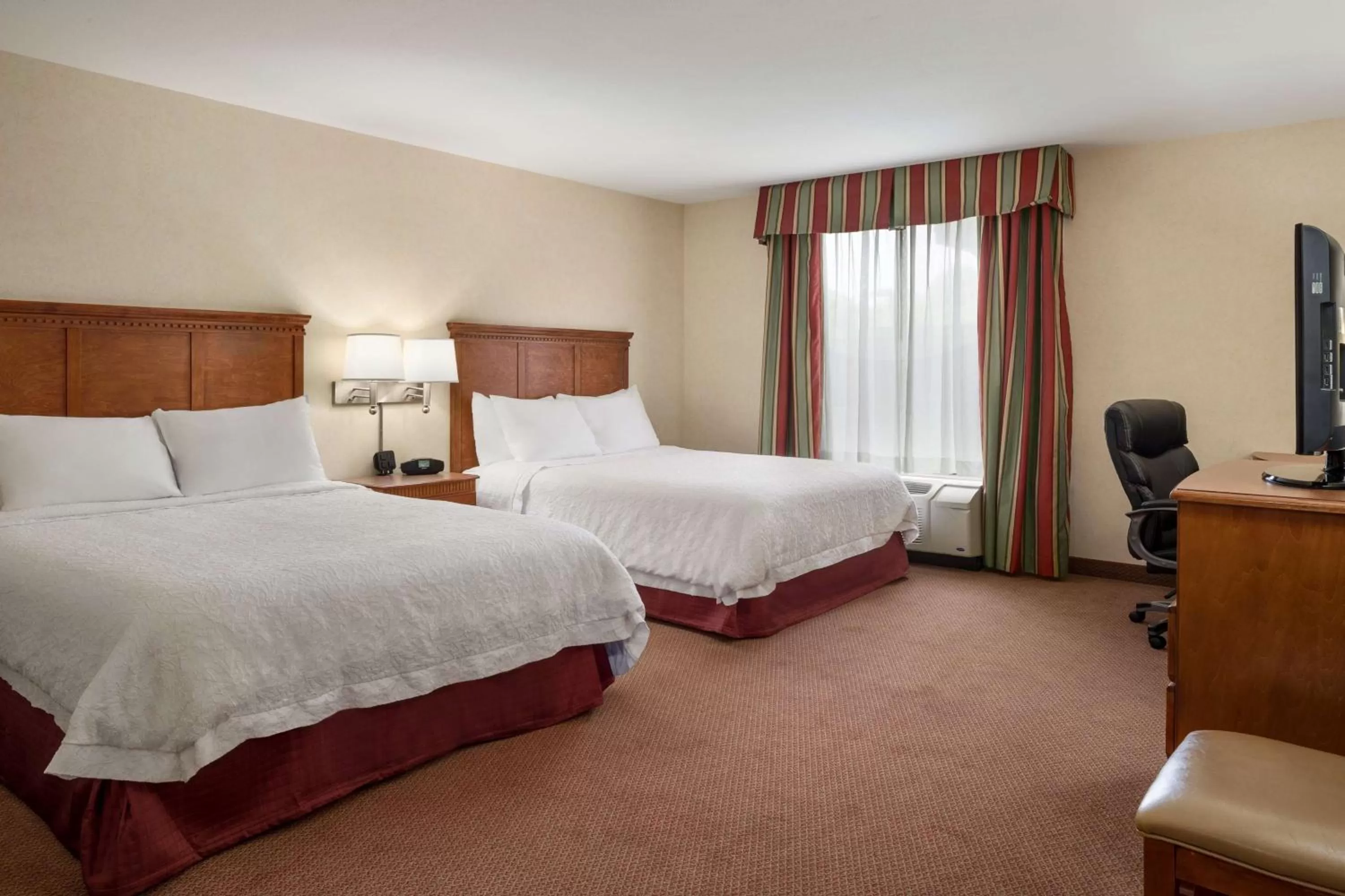 Room with Two Queen Beds - Non-Smoking in Hampton Inn Belle Vernon