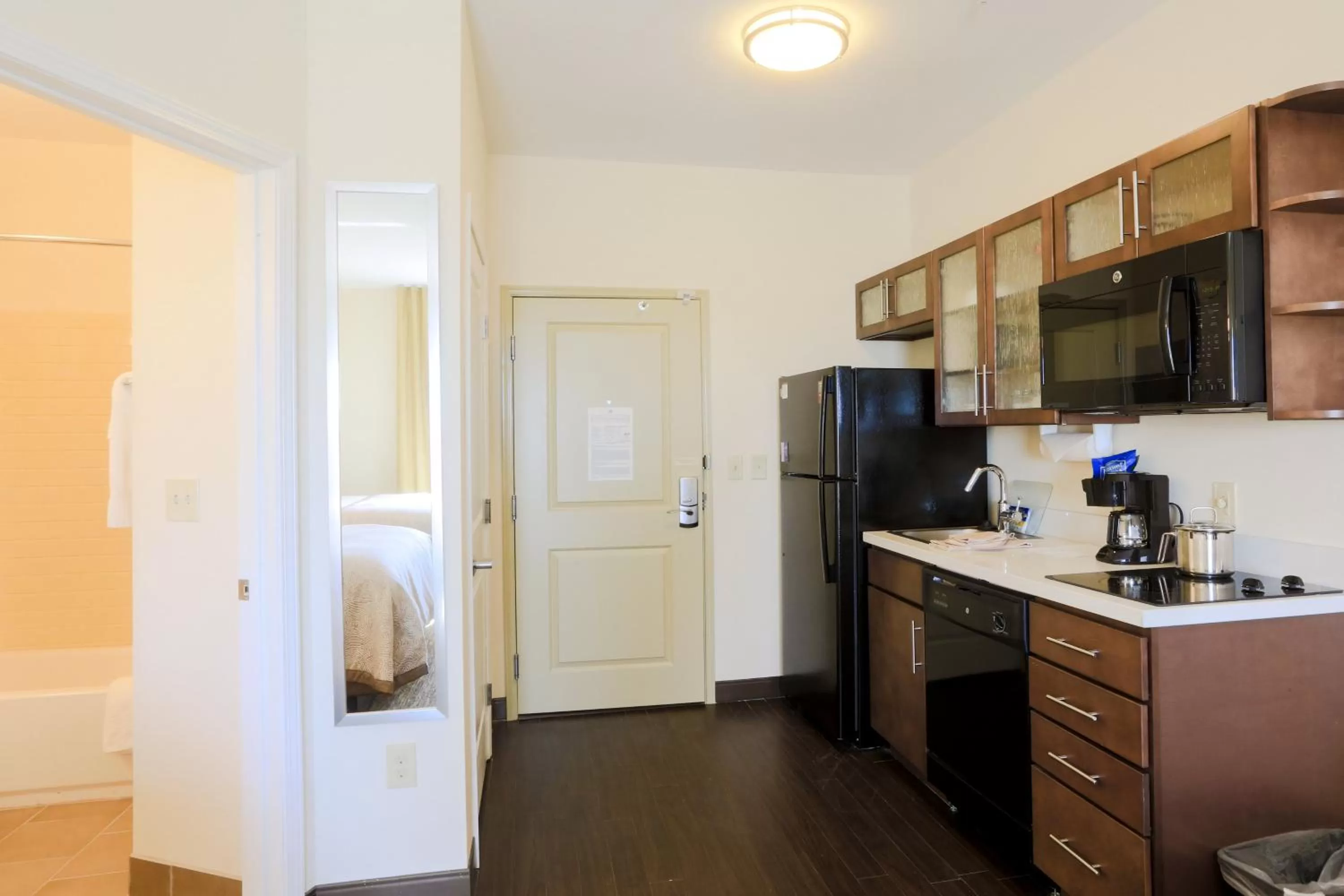 Studio Suite in Candlewood Suites Auburn by IHG