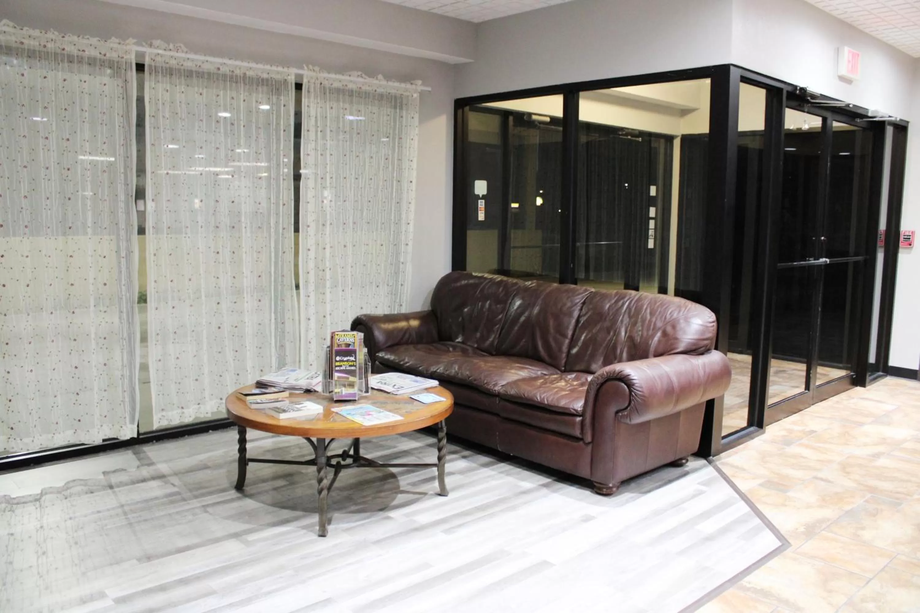 Lobby or reception in Greenlight Inn & Suites St James