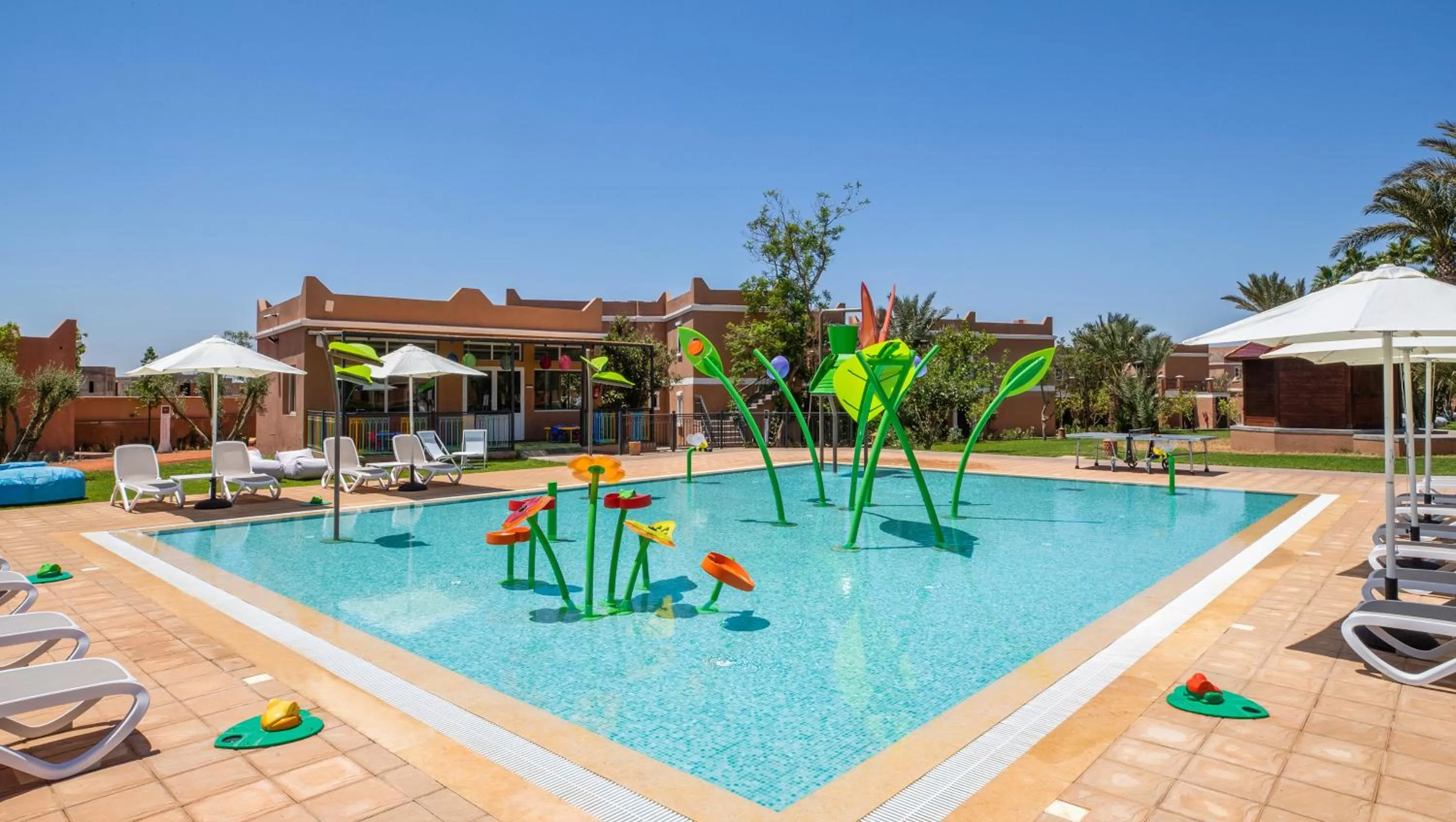 Swimming pool in Sol Oasis Marrakech