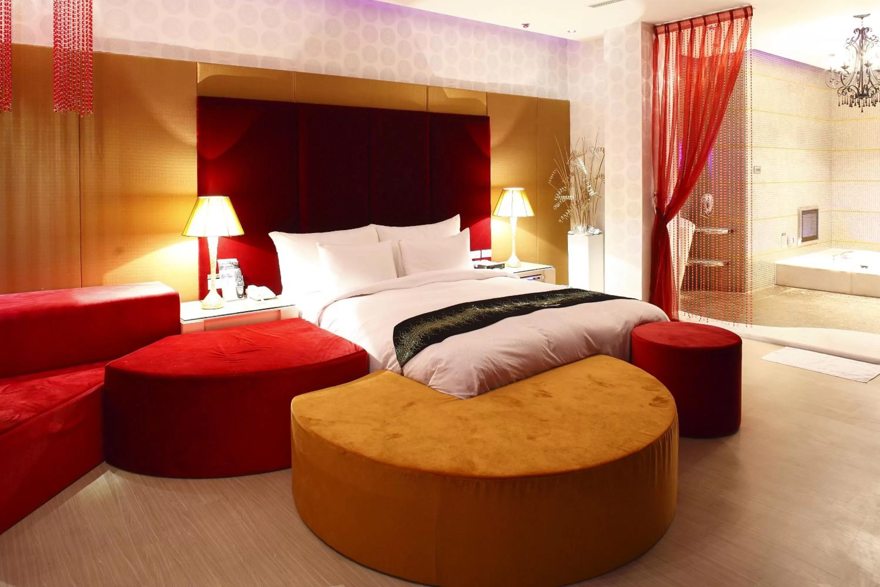 King Room with Spa Bath (Check-In After 21:00) in Dryad Motel