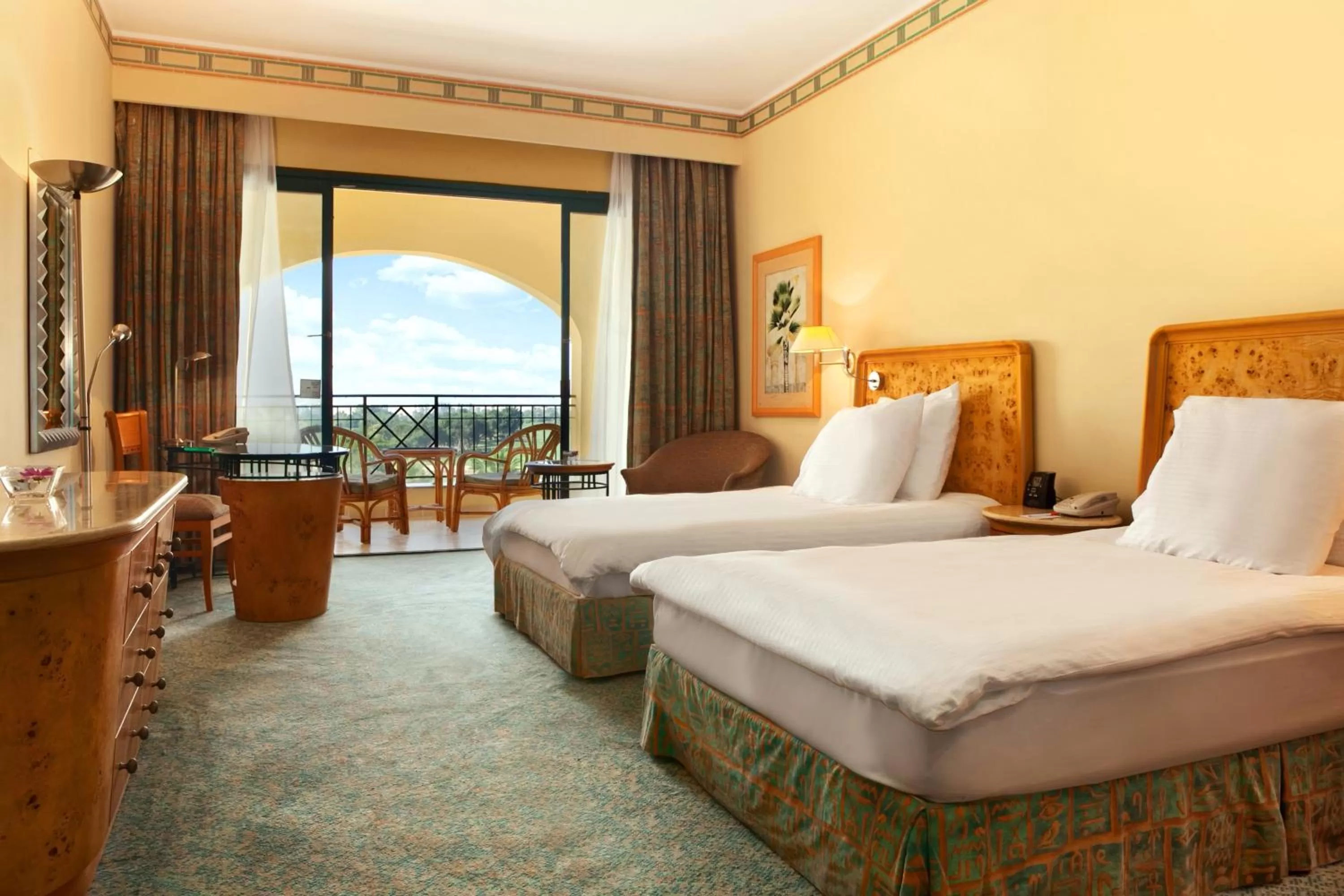 Twin Room in Hilton Pyramids Golf